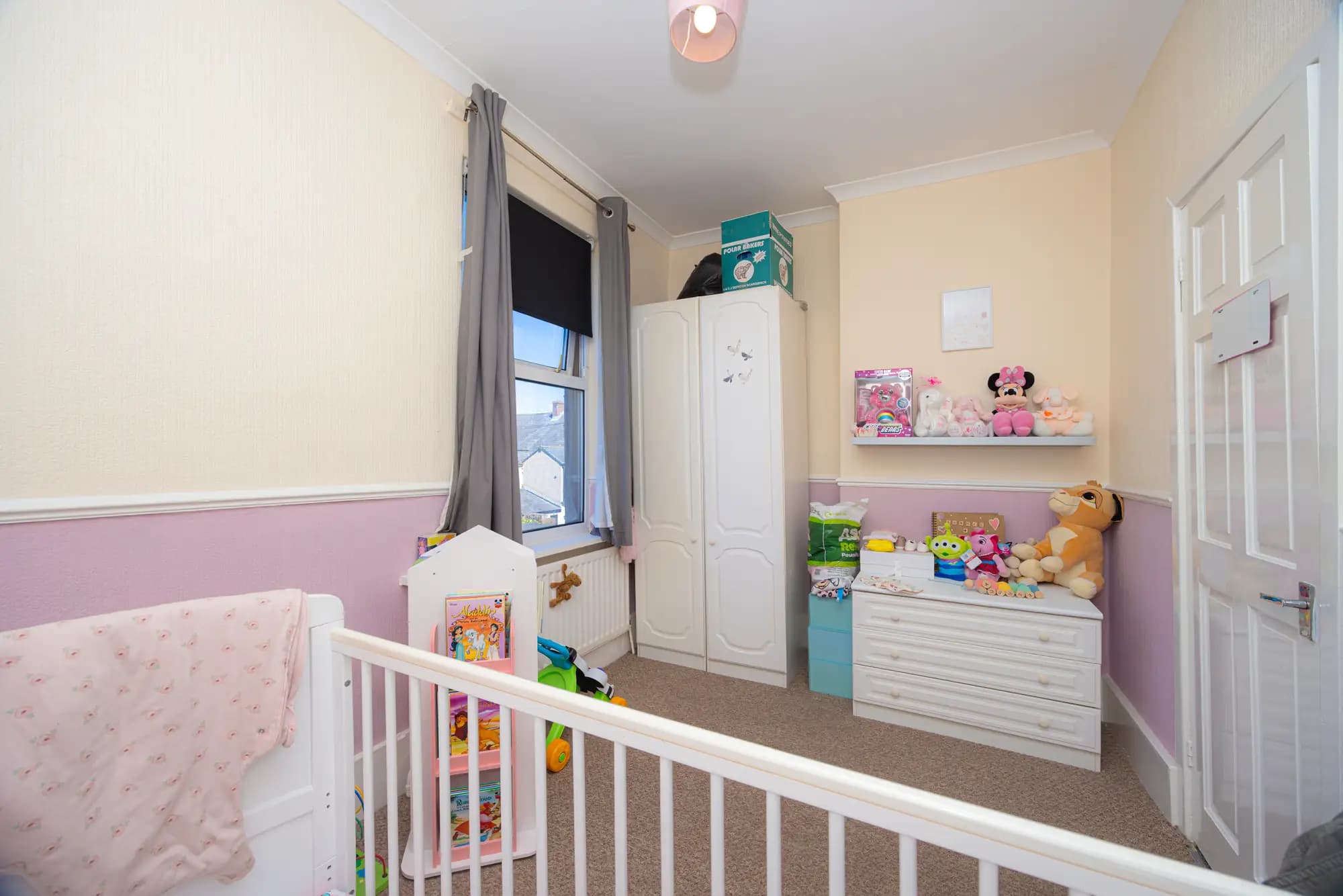 property photo 10 of 16