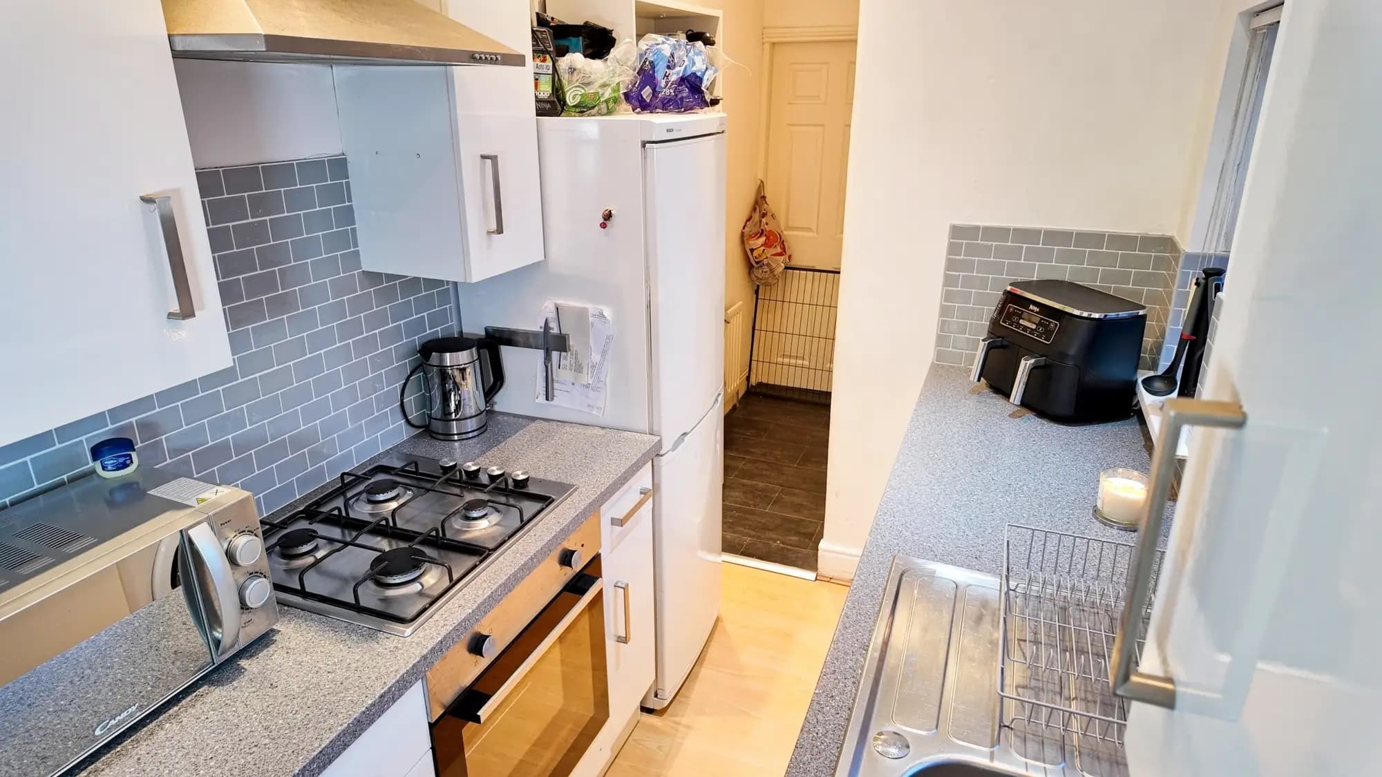 property photo 9 of 26