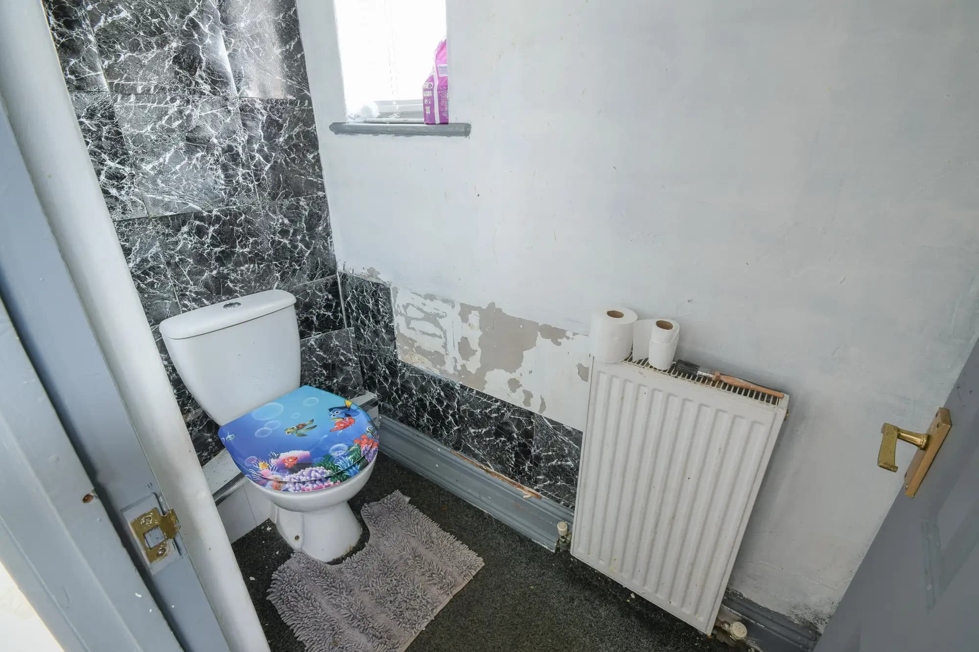 property photo 7 of 18