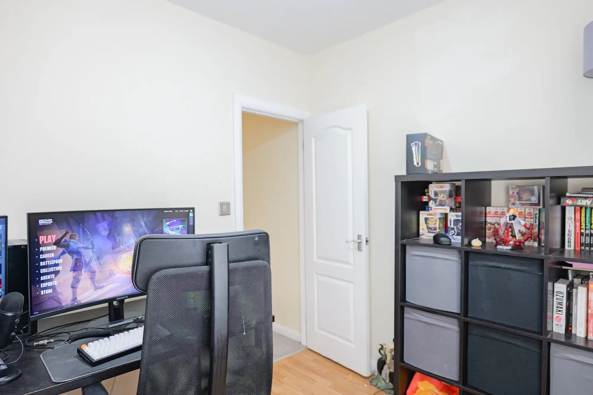property photo 10 of 18