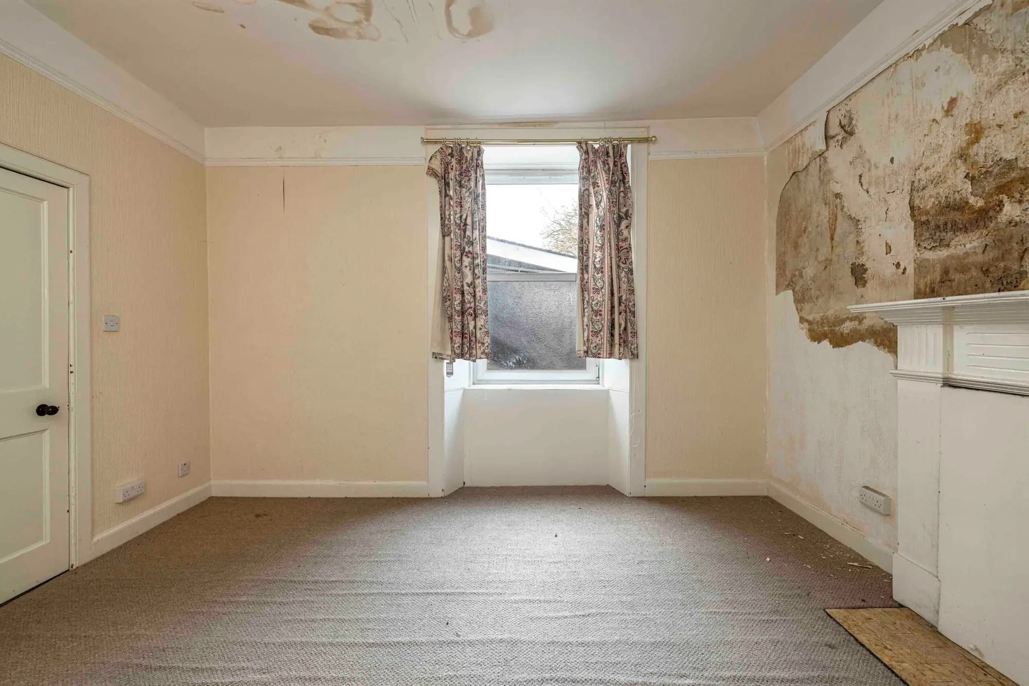 property photo 7 of 22