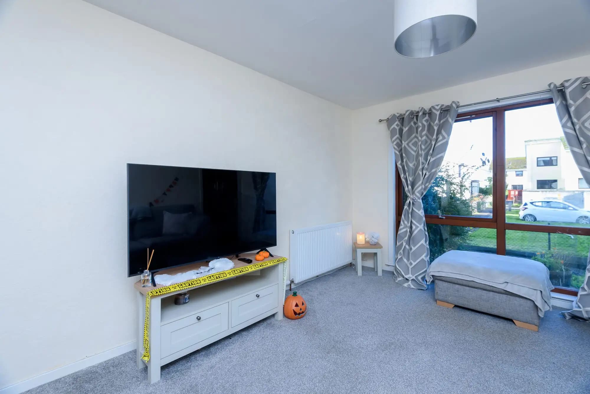 property photo 4 of 33