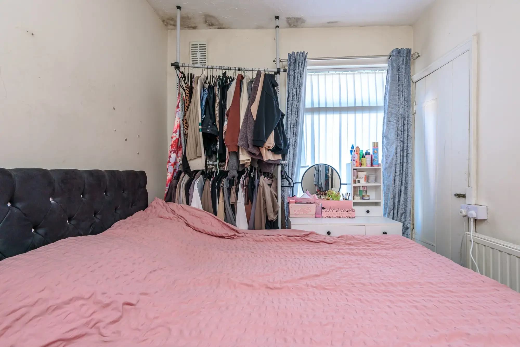 property photo 11 of 14