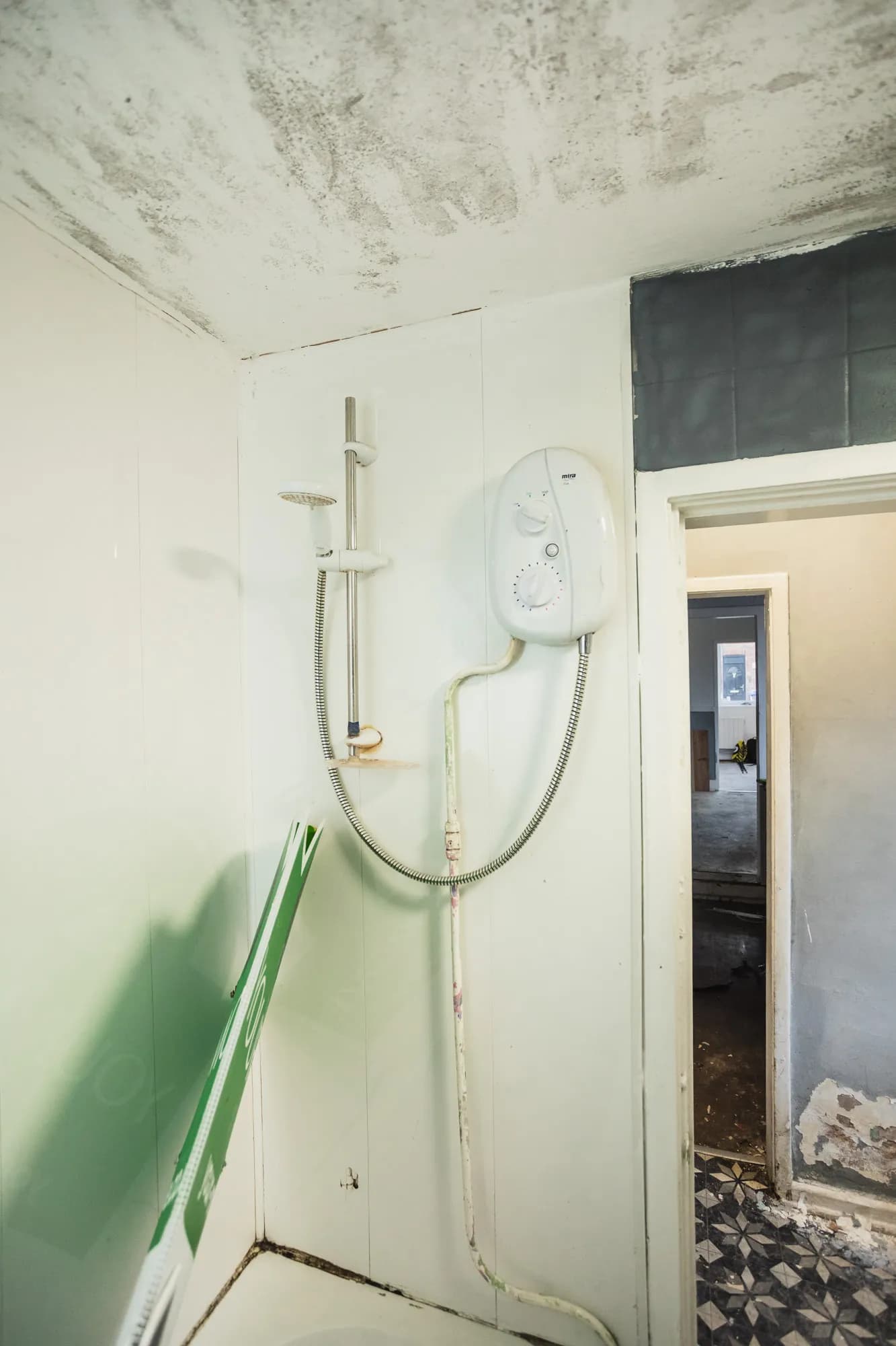 property photo 28 of 32