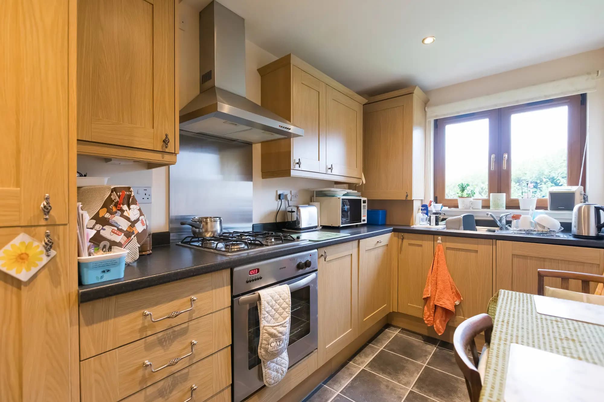 property photo 6 of 16