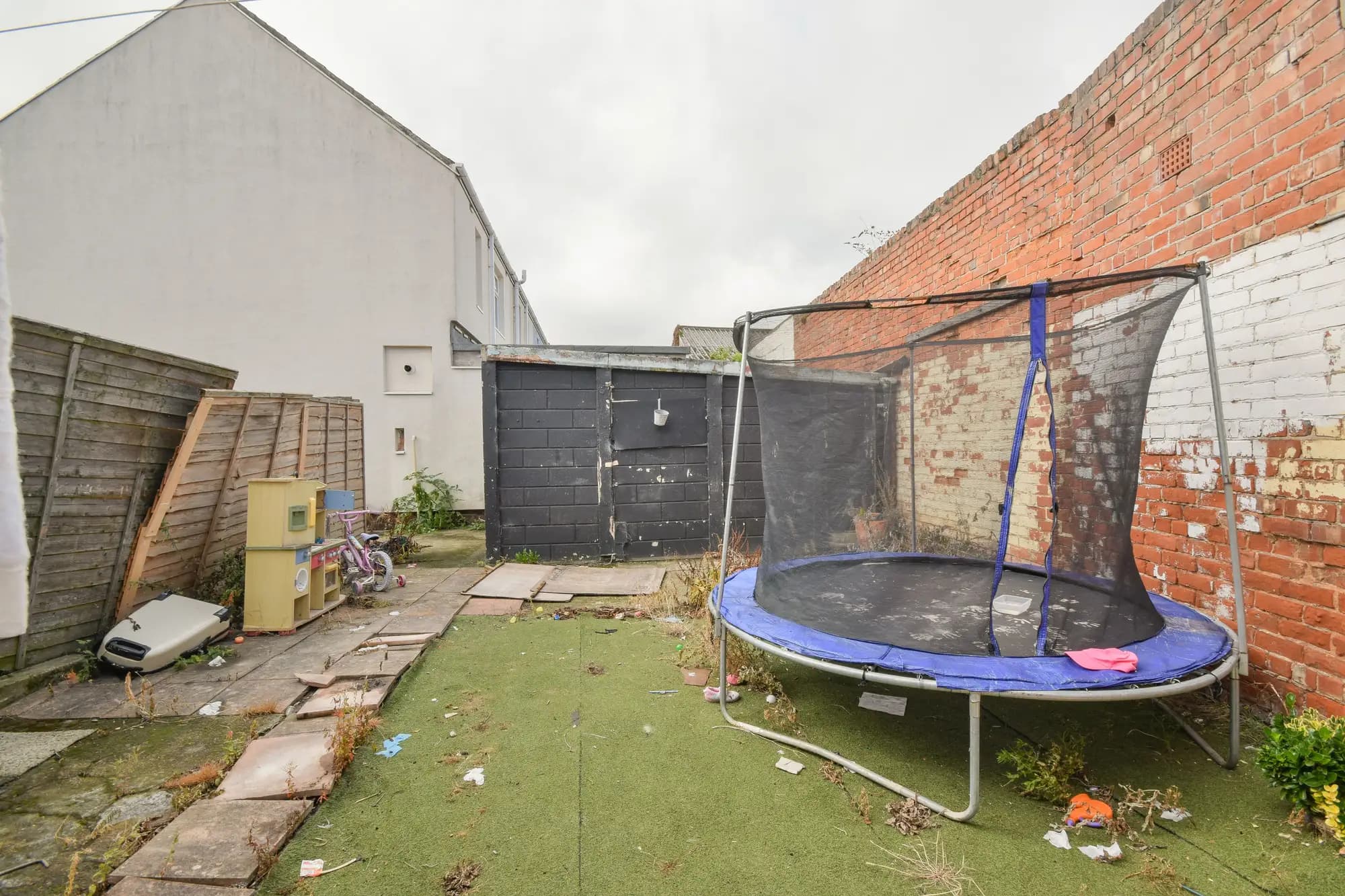property photo 16 of 18