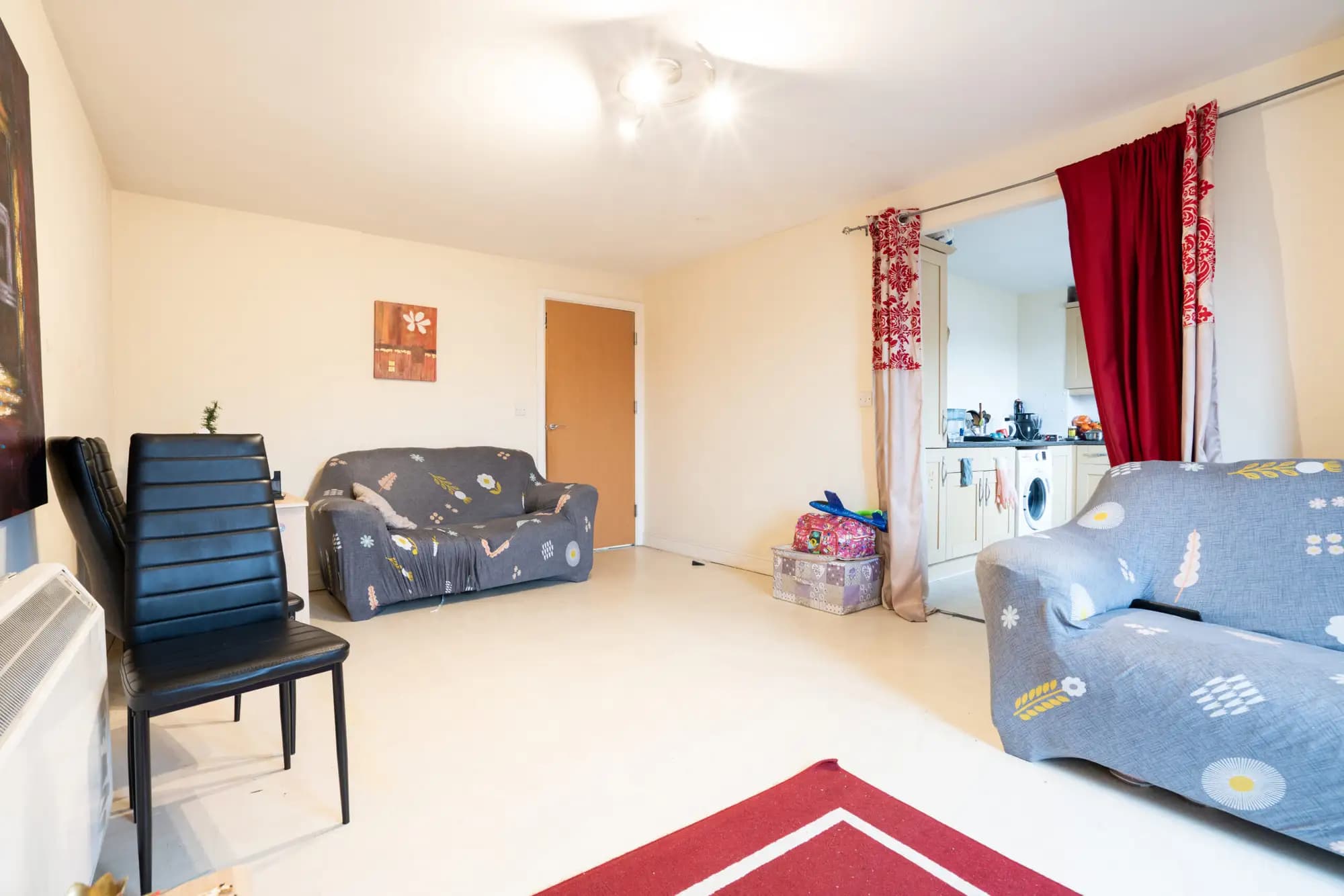 property photo 4 of 23