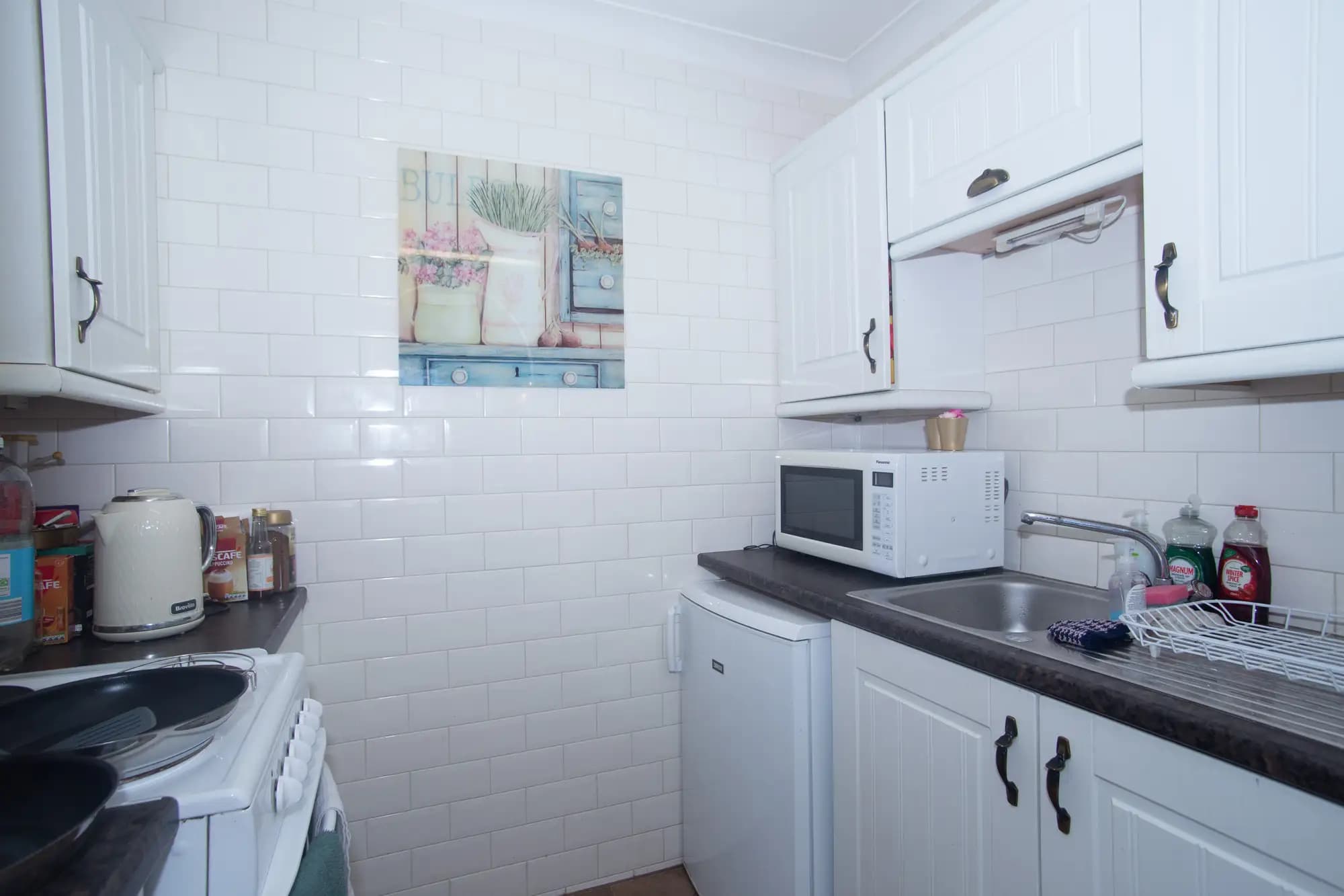 property photo 5 of 18