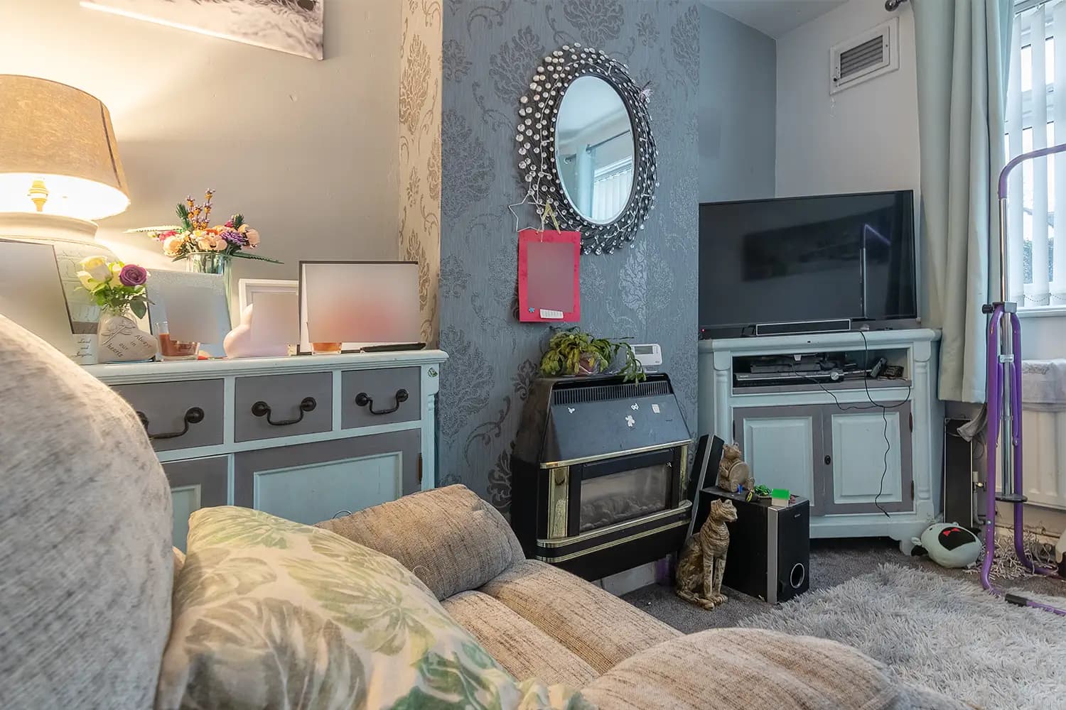 property photo 4 of 25