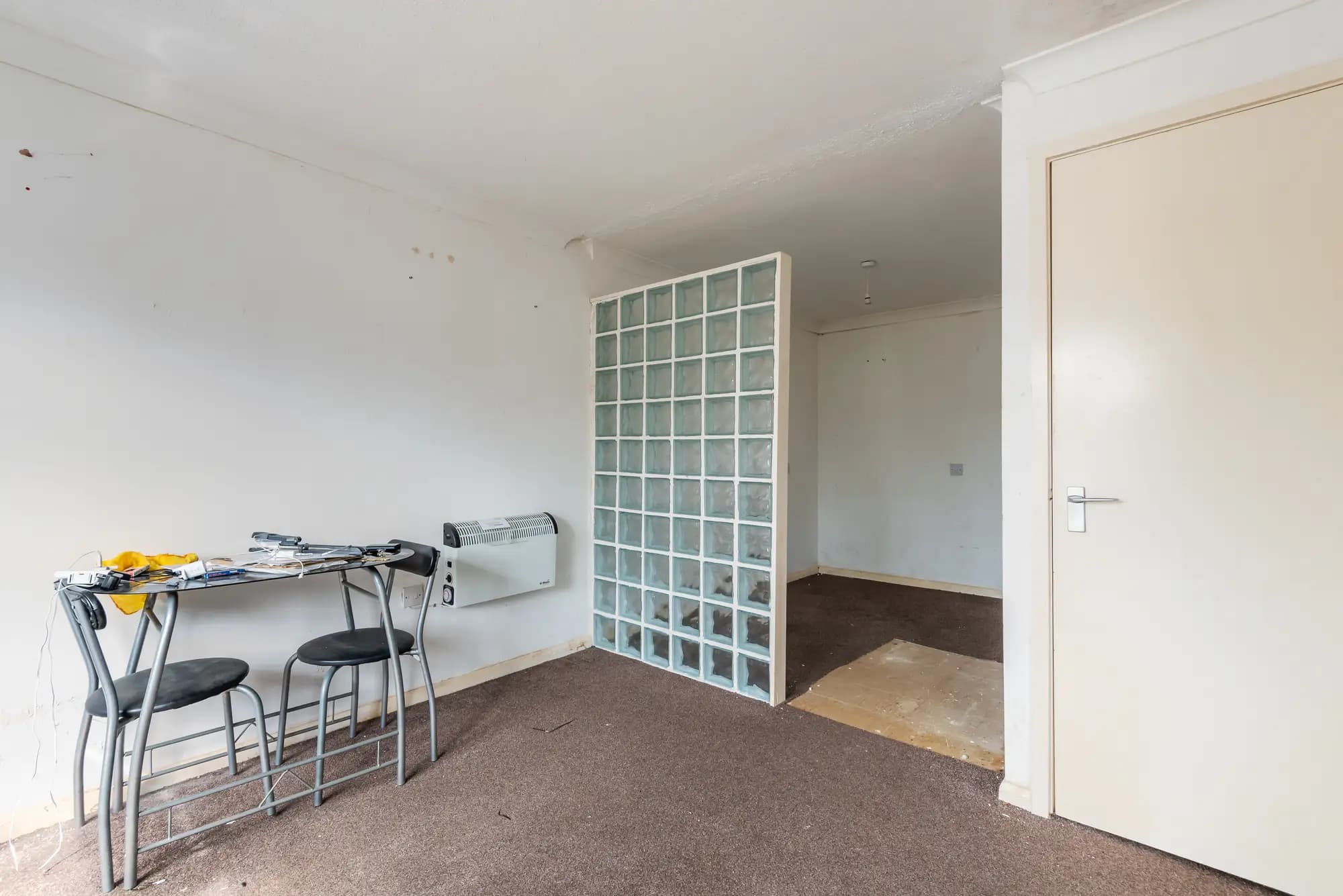 property photo 4 of 14