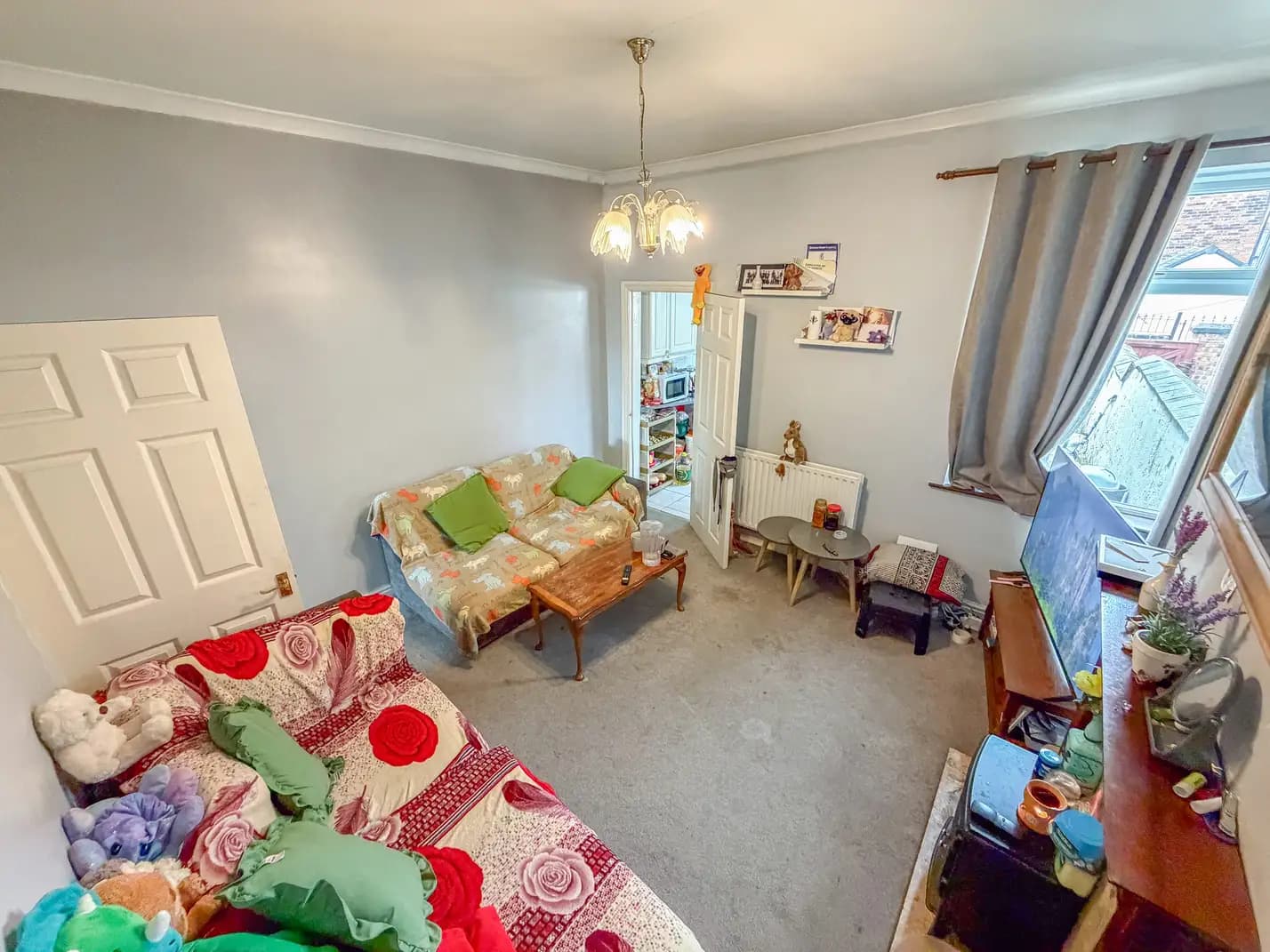 property photo 2 of 16