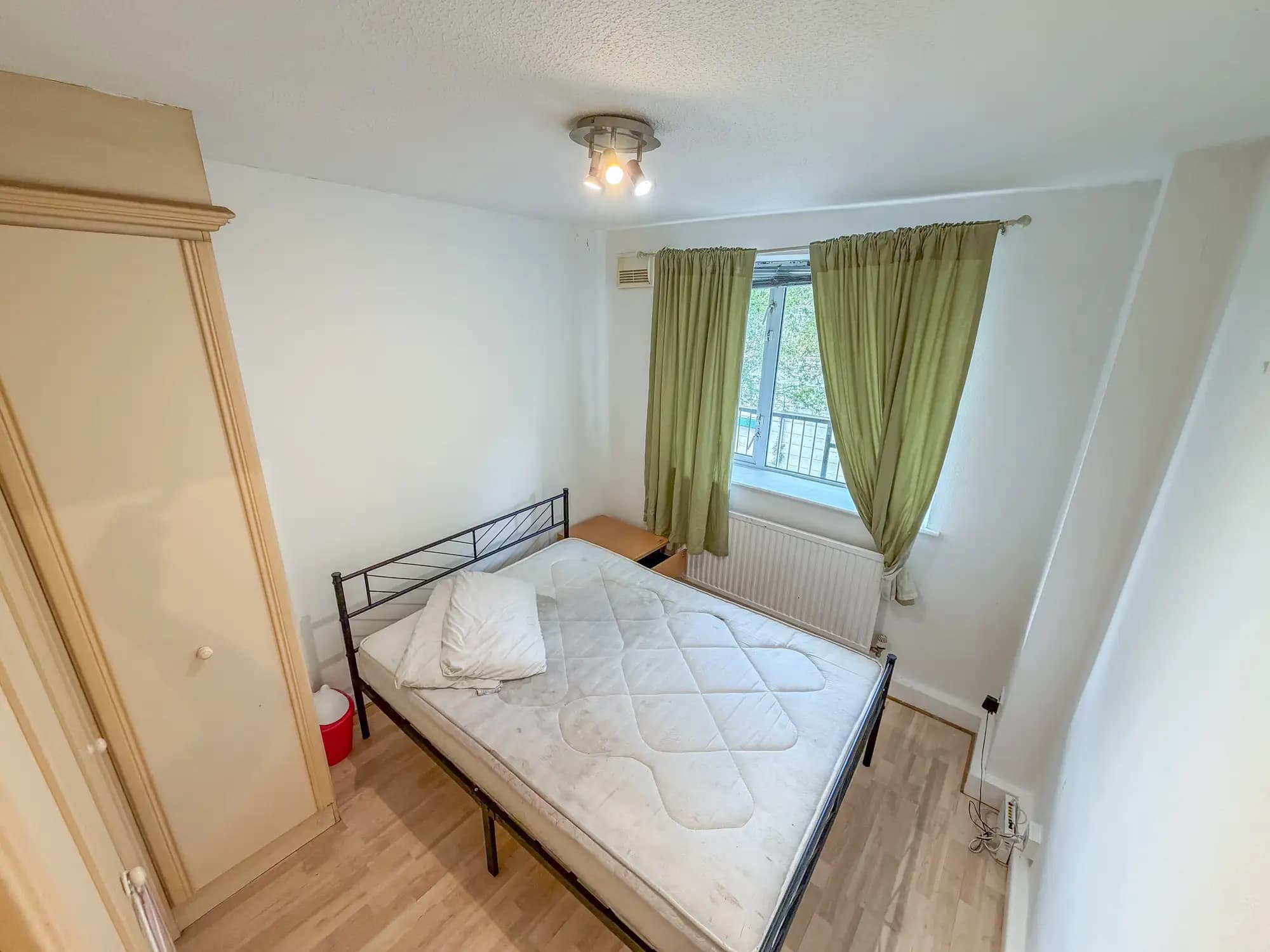 property photo 17 of 23