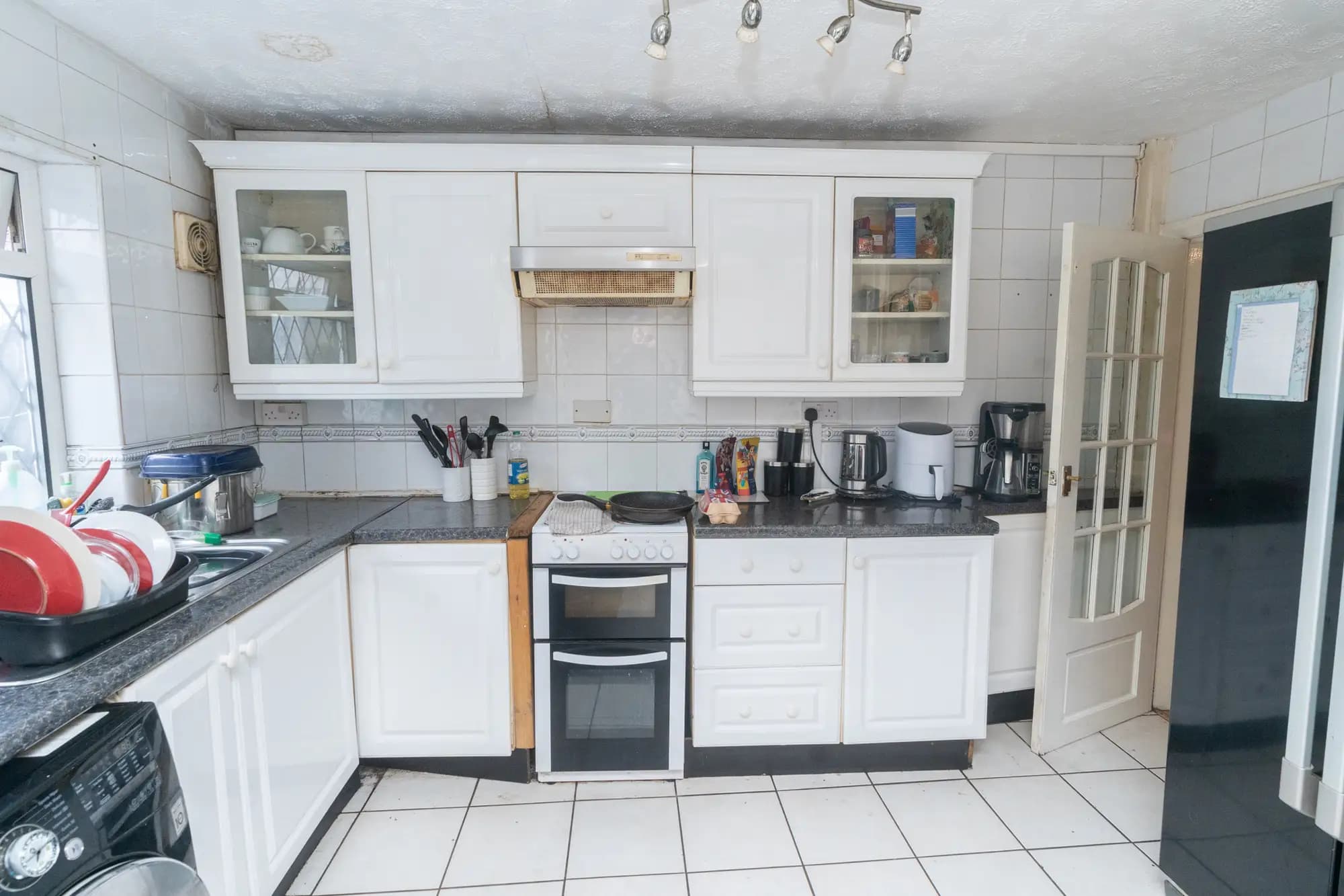 property photo 10 of 29