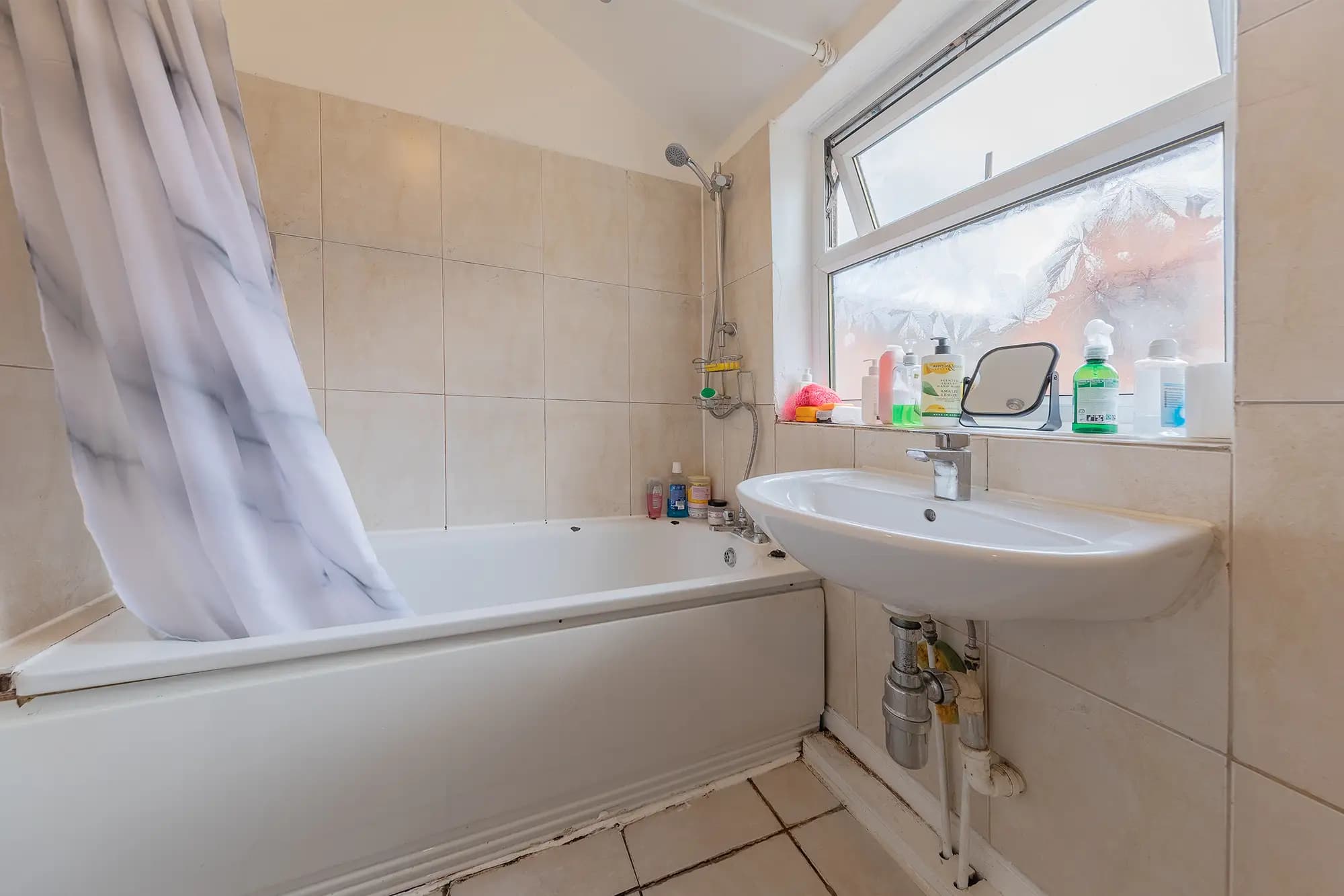 property photo 5 of 25