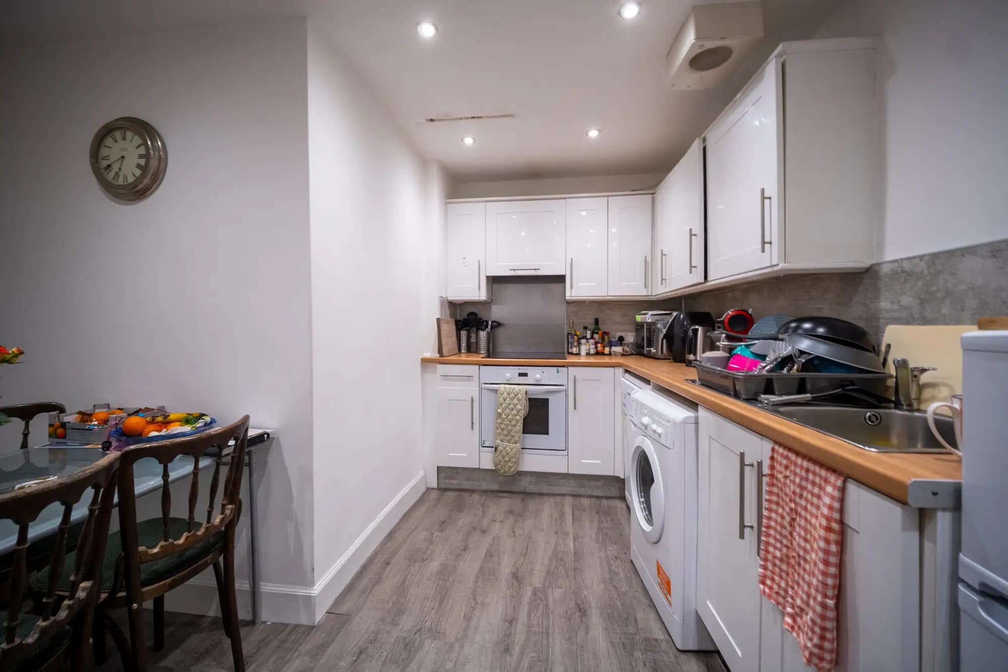 property photo 5 of 31