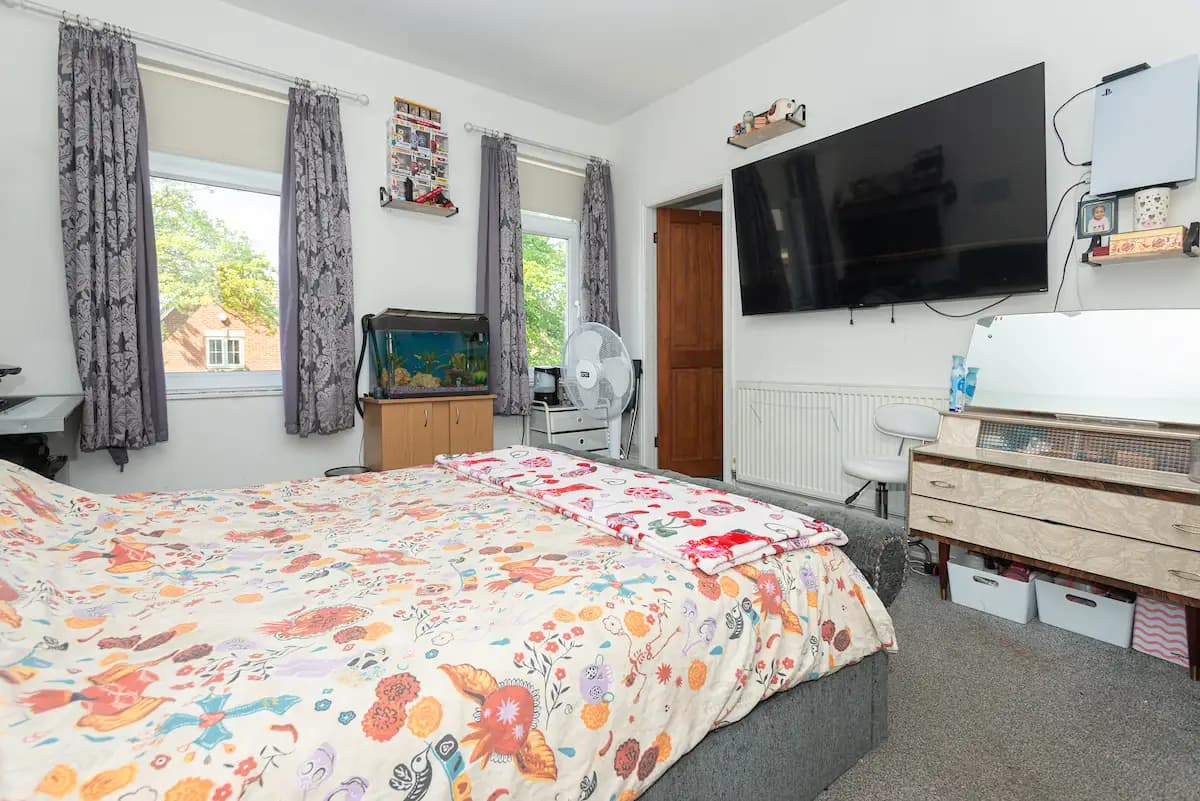 property photo 27 of 55