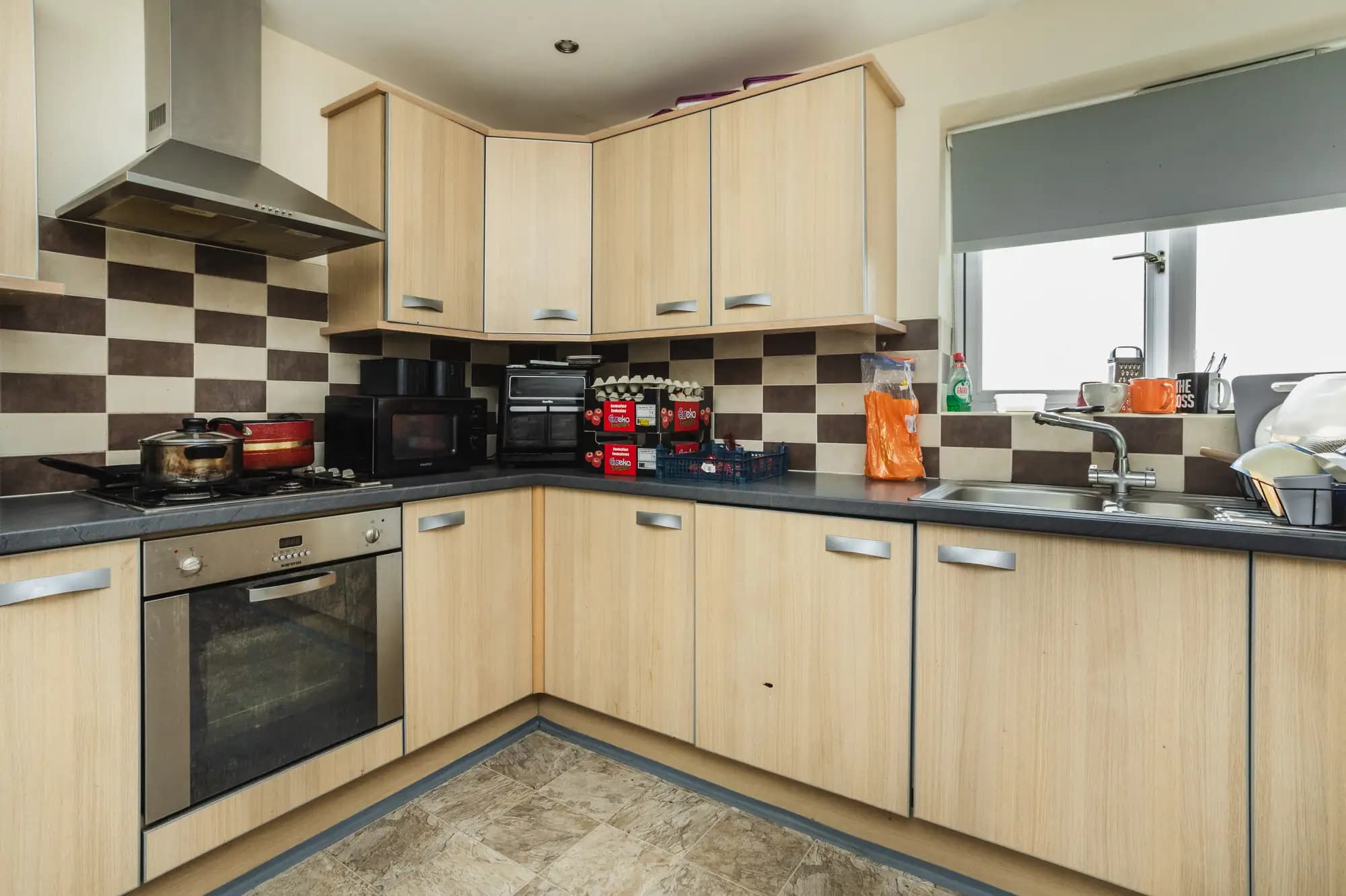 property photo 6 of 24