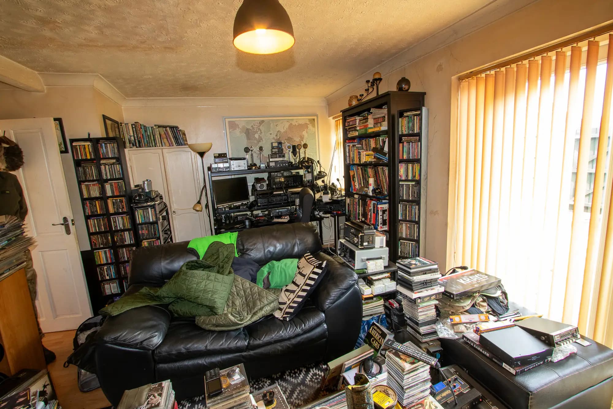 property photo 4 of 12