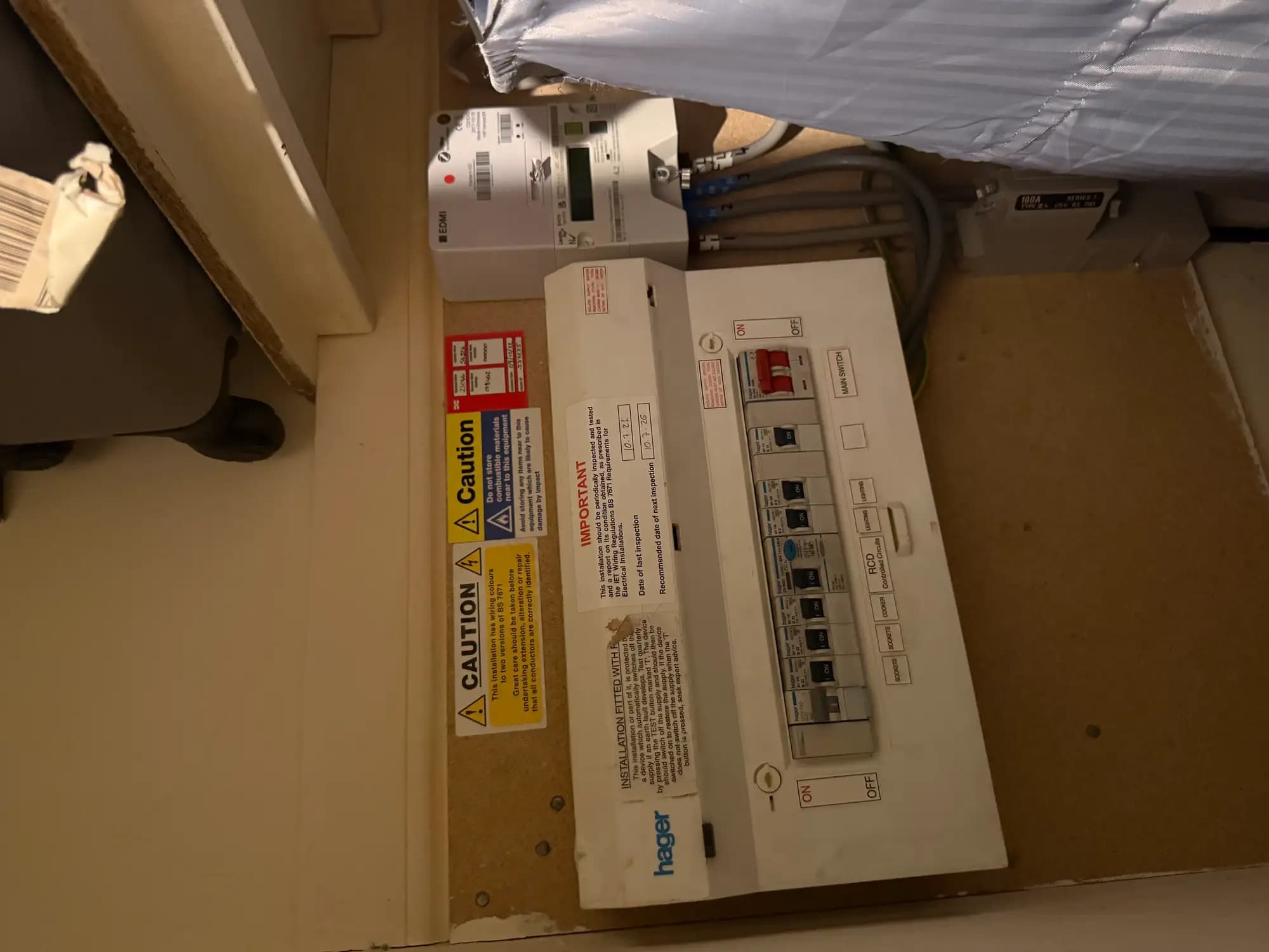 property photo 20 of 27