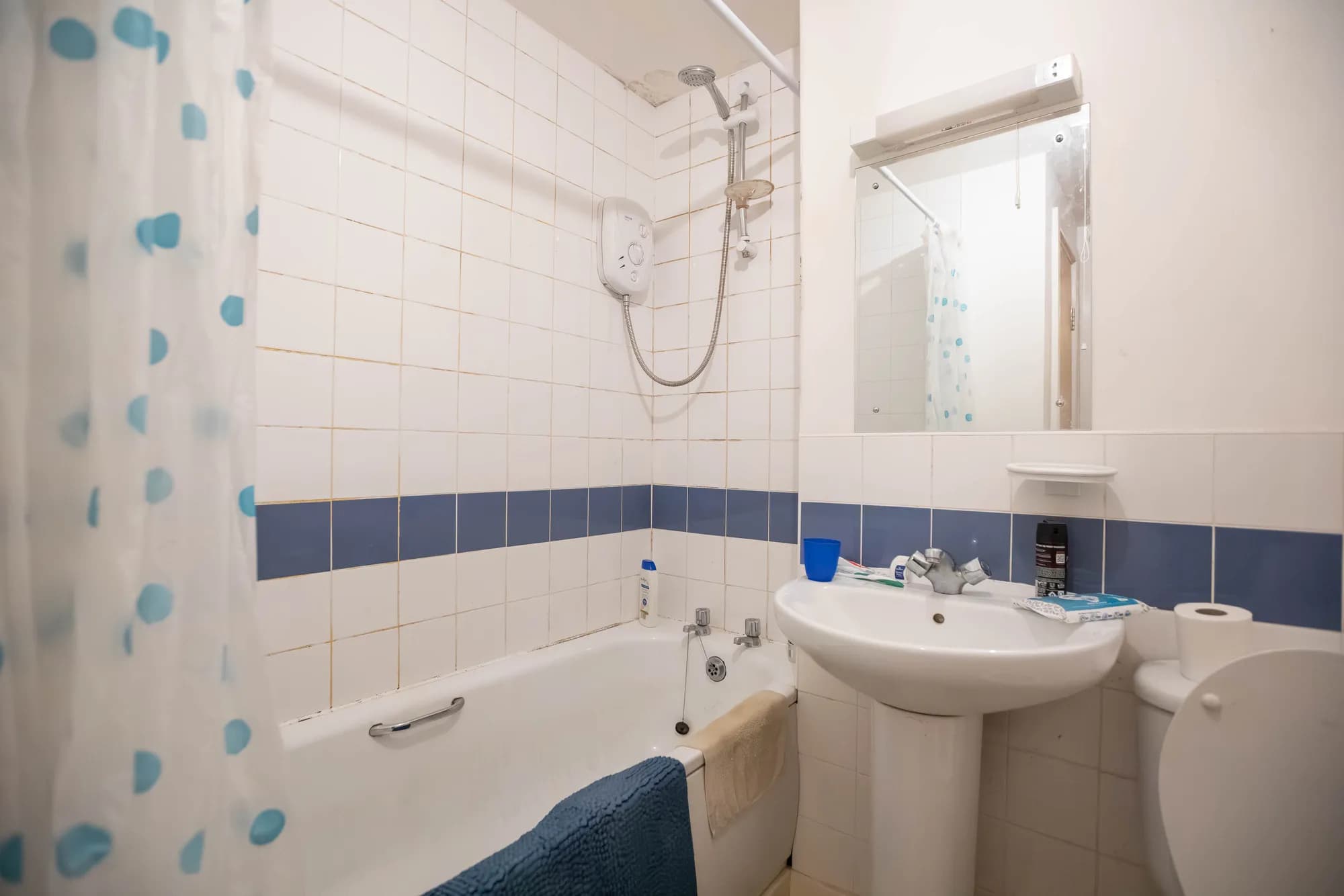 property photo 13 of 25