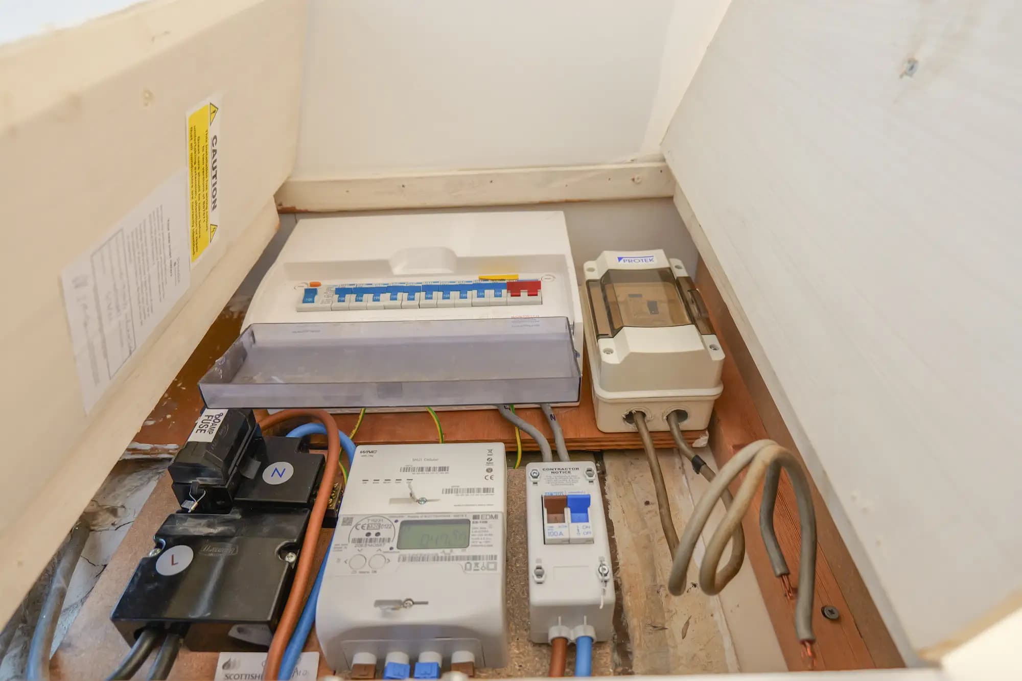 property photo 12 of 14