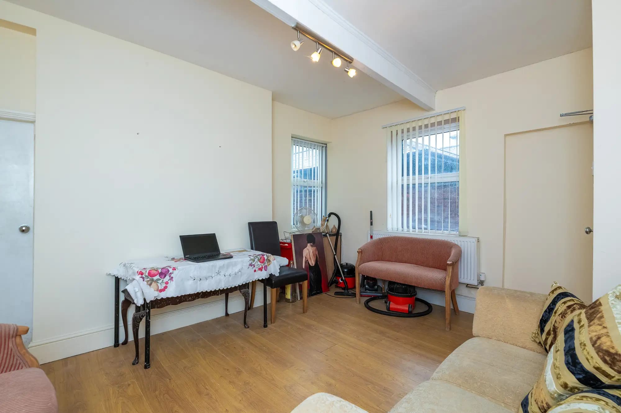 property photo 3 of 22