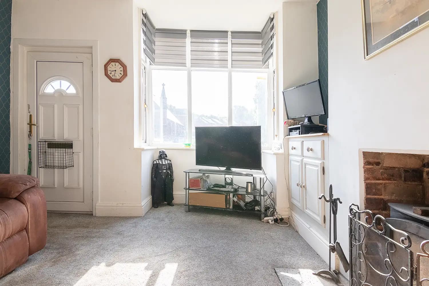 property photo 2 of 31