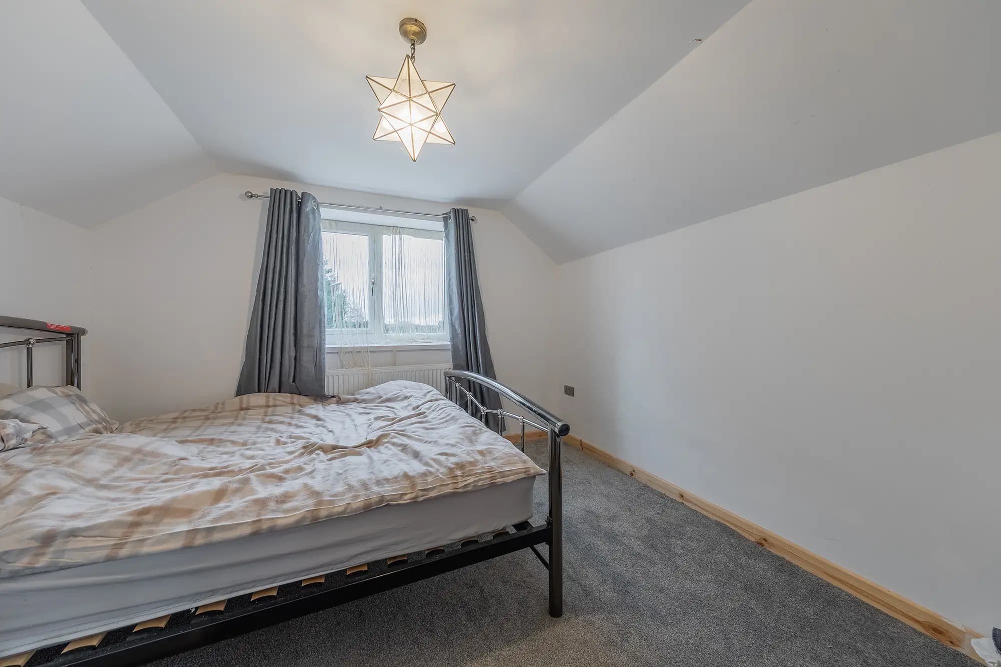 property photo 11 of 23