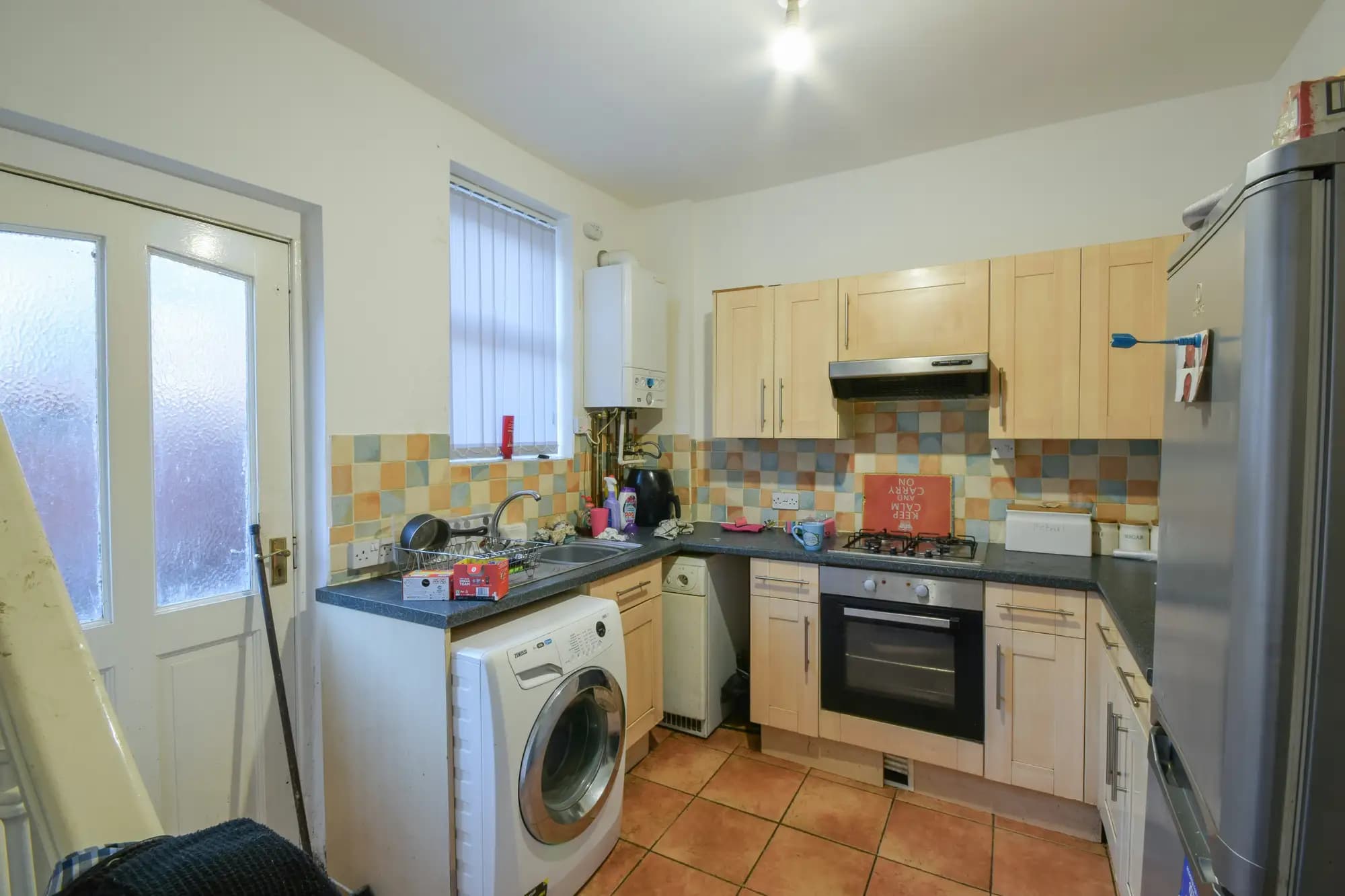 property photo 5 of 12