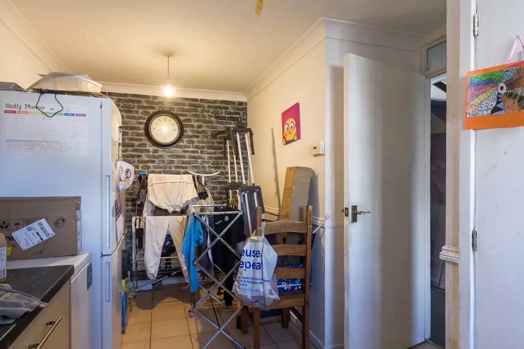 property photo 6 of 24