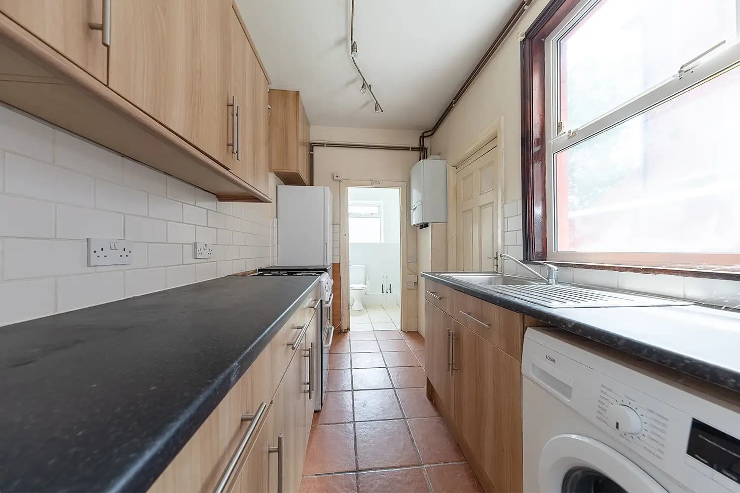 property photo 4 of 25