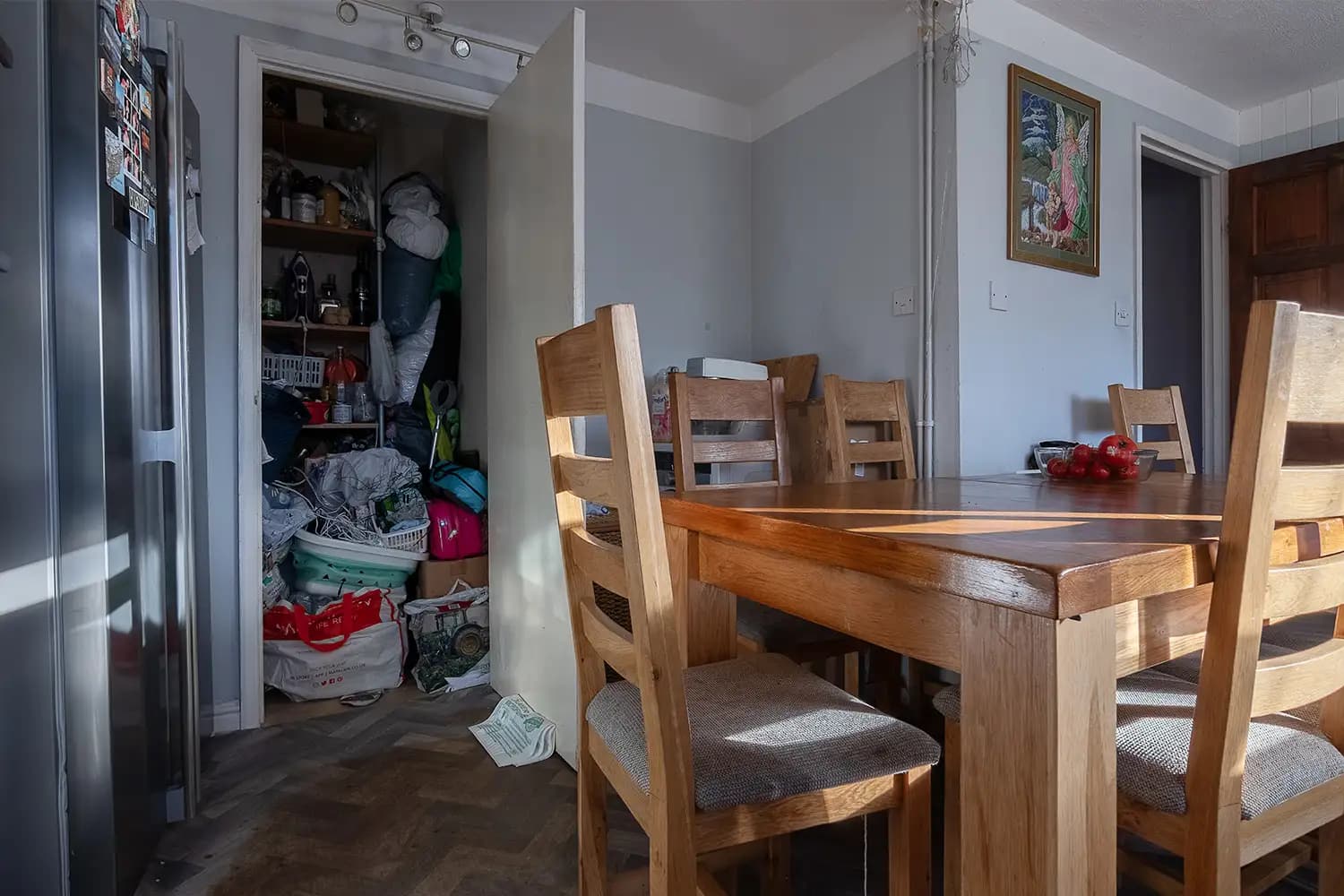 property photo 3 of 25