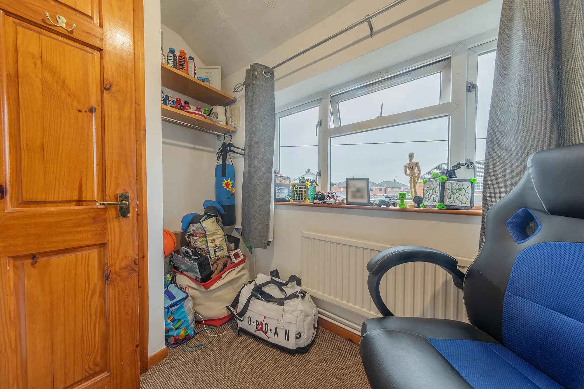 property photo 15 of 27