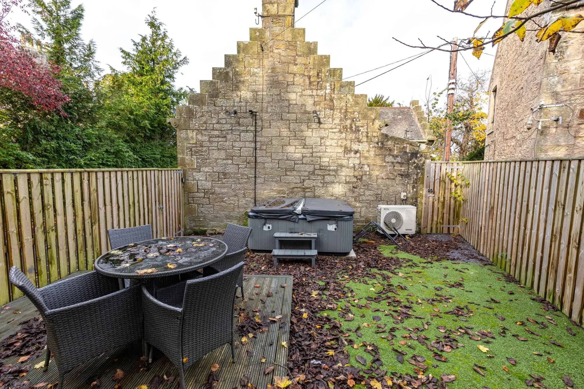 property photo 16 of 21