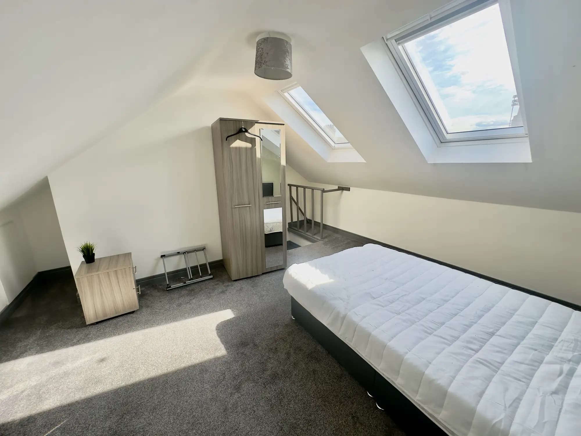 property photo 14 of 27