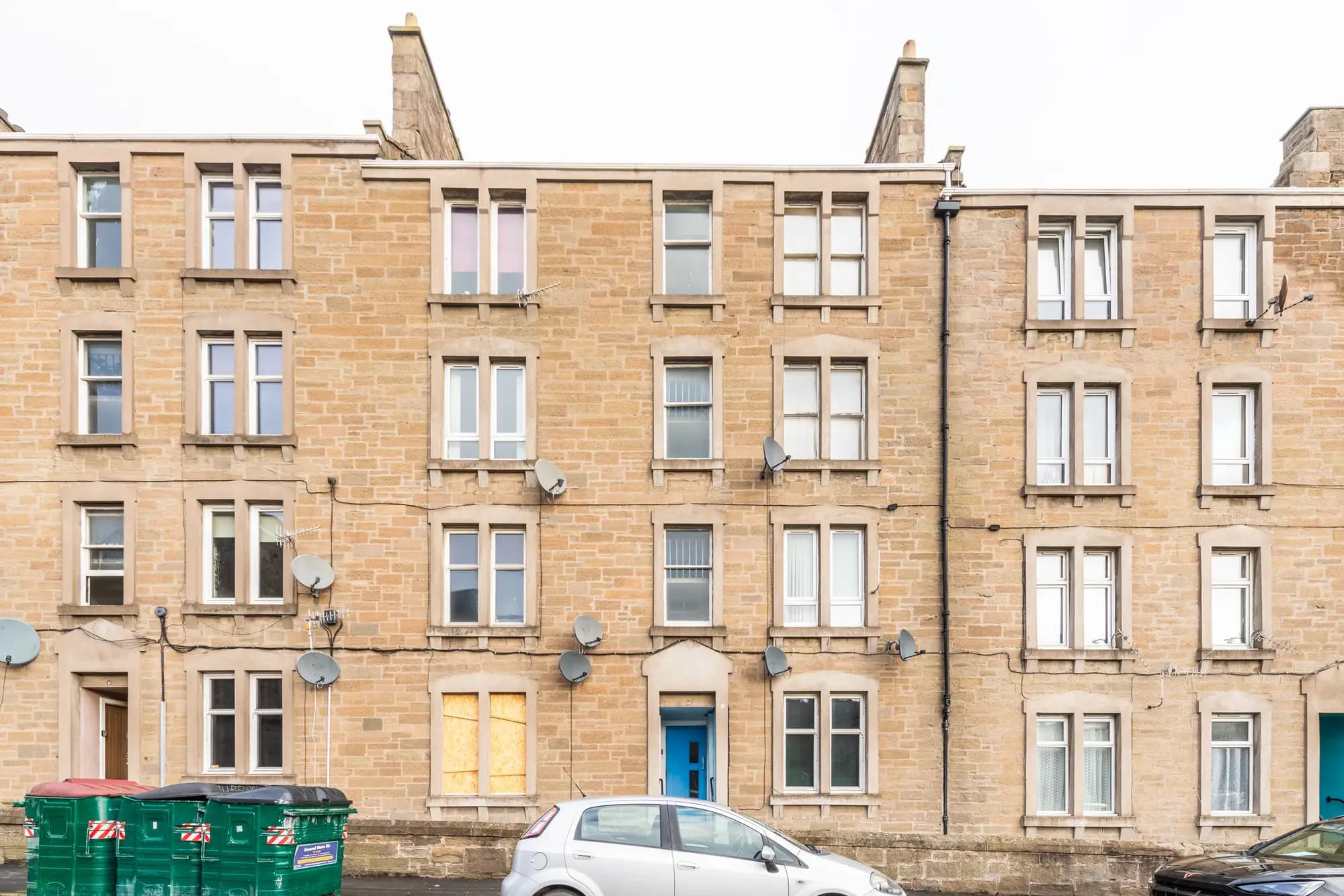 property photo 1 of 19