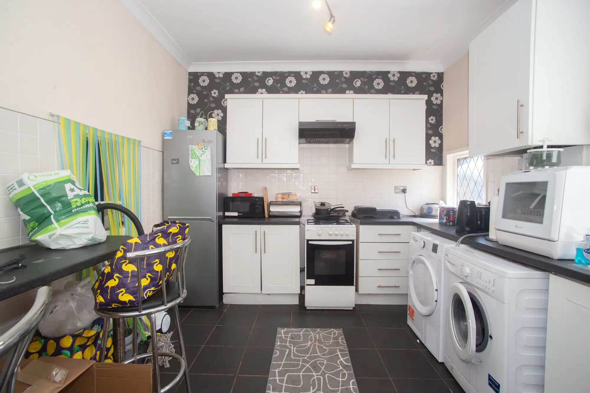 property photo 5 of 19