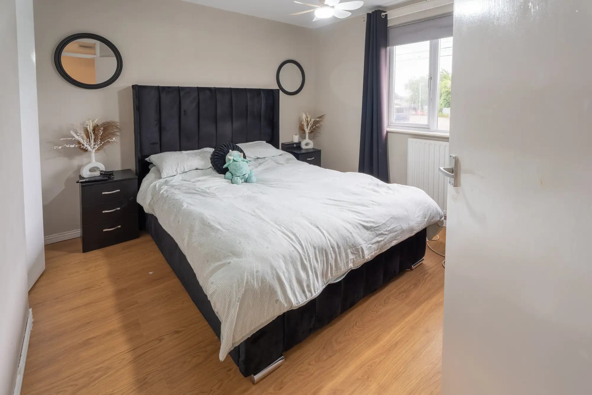 property photo 10 of 23