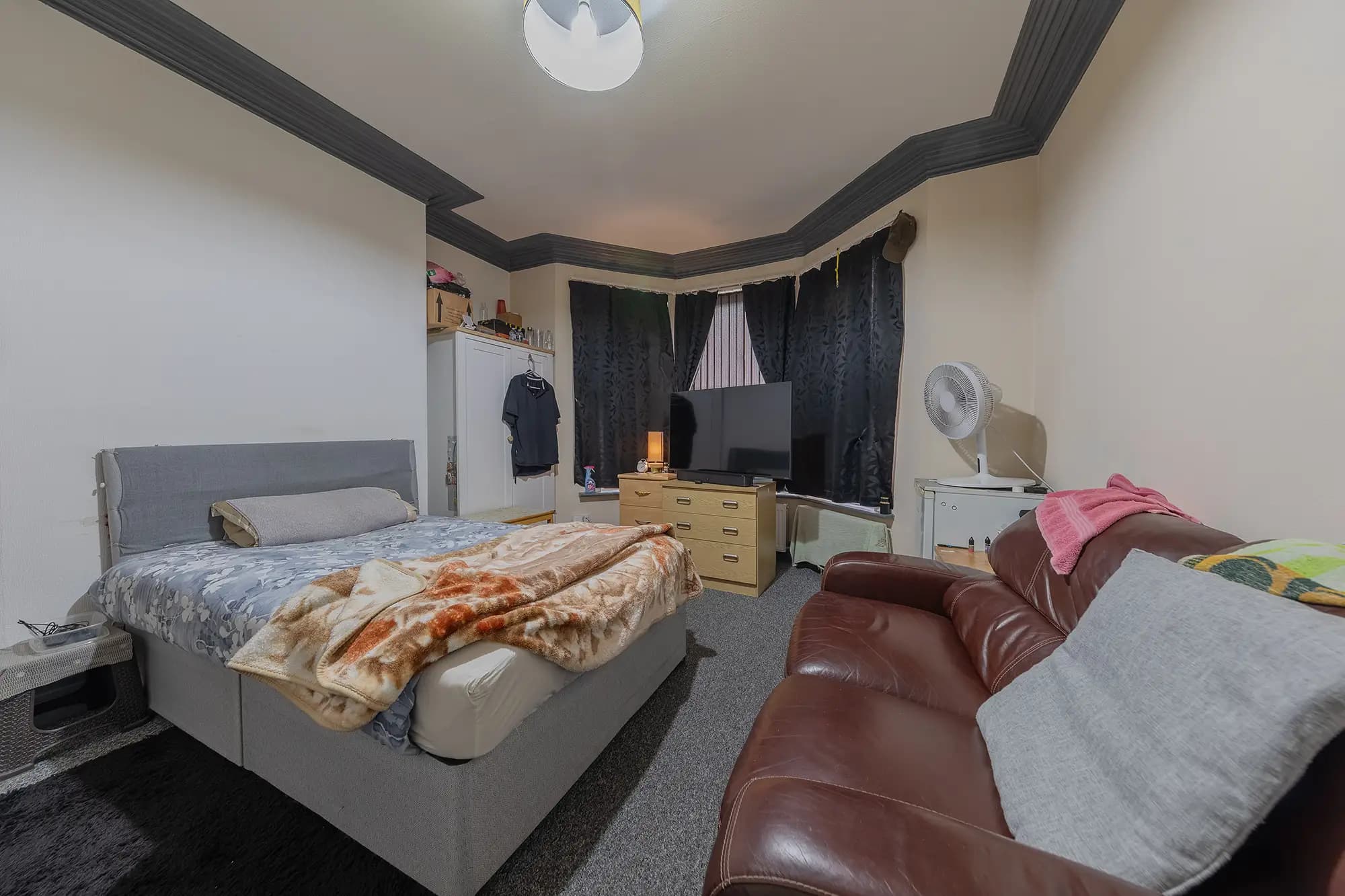 property photo 21 of 38