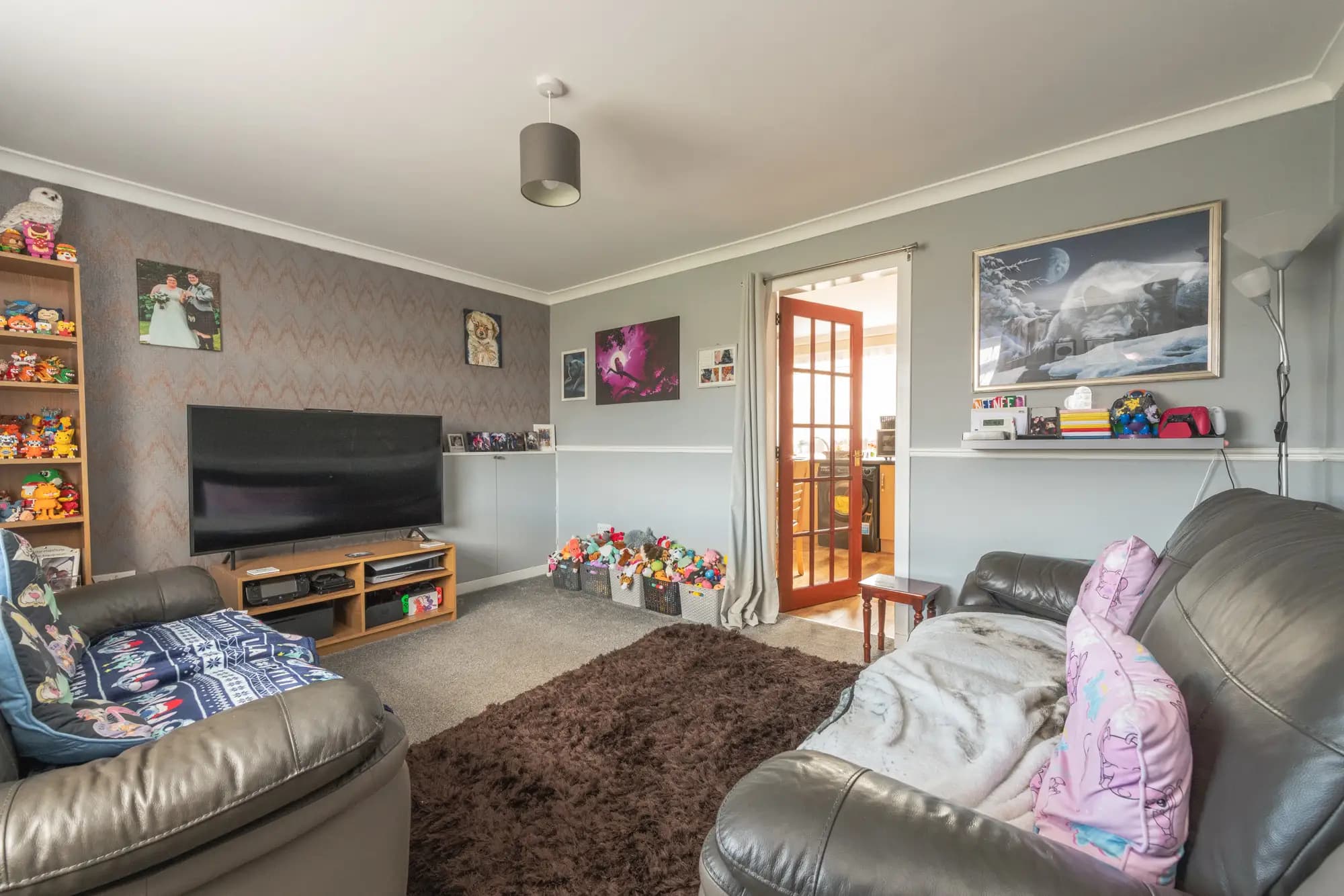 property photo 2 of 33