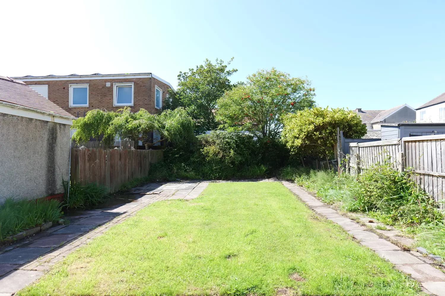 property photo 14 of 17