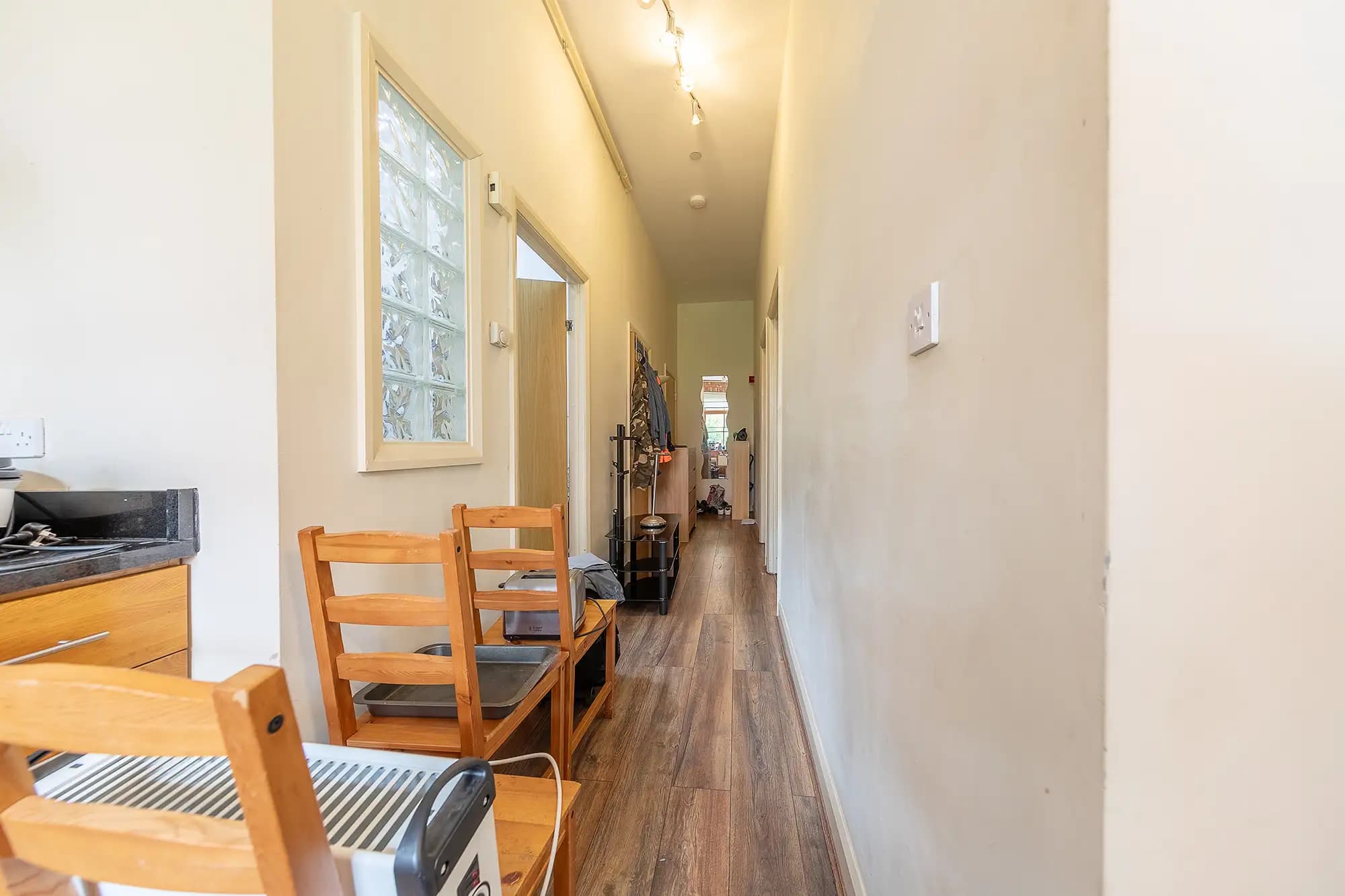 property photo 9 of 13