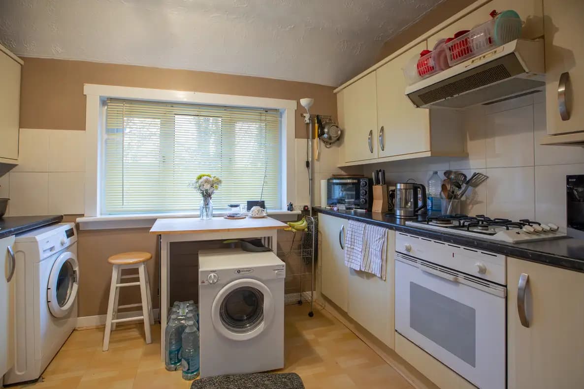 property photo 10 of 26