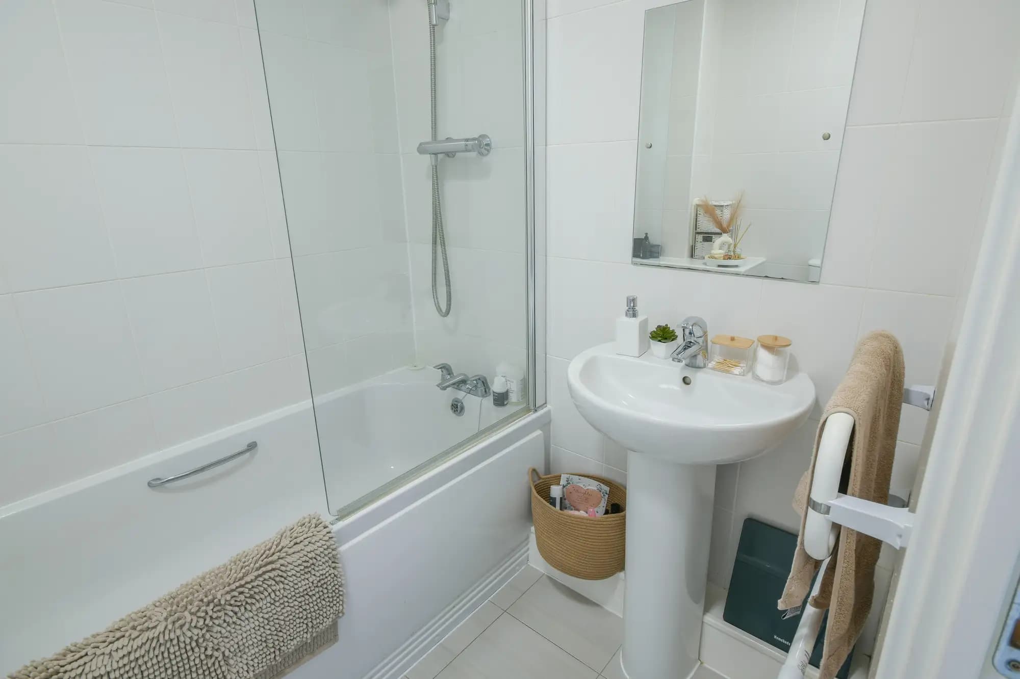 property photo 10 of 18