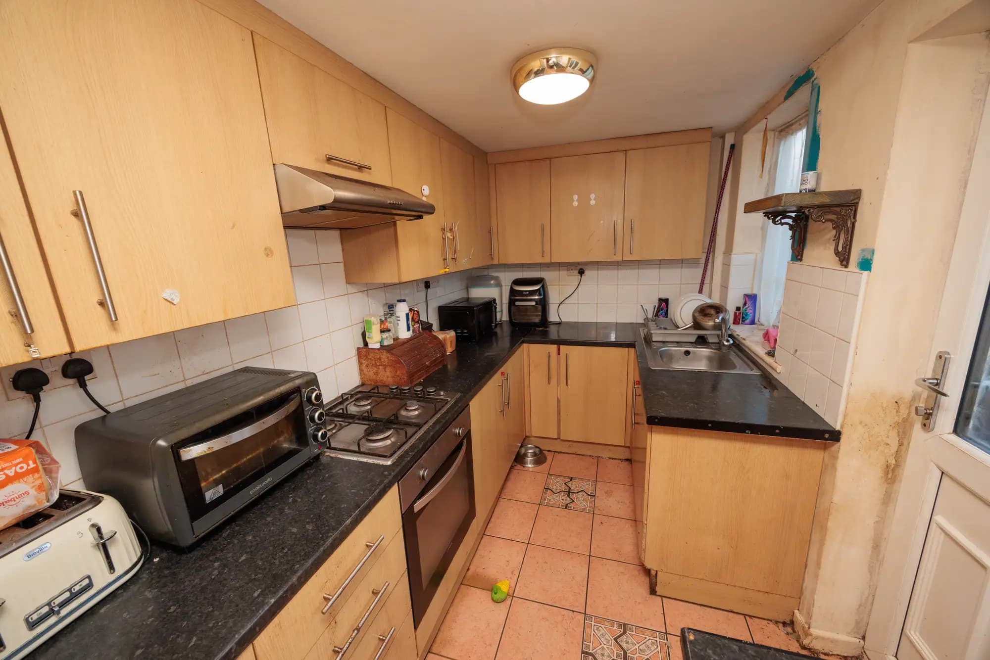 property photo 13 of 36