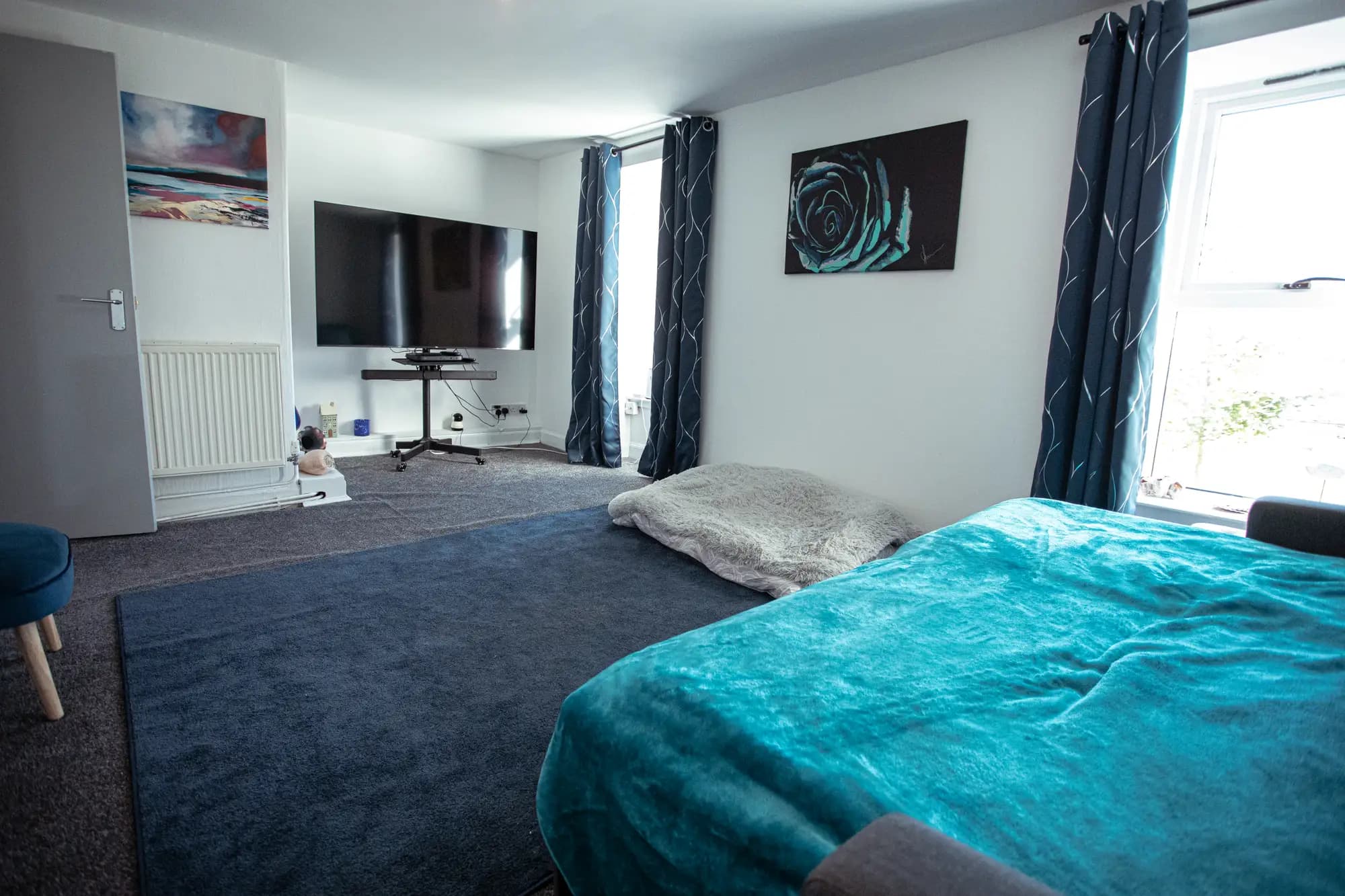 property photo 7 of 14