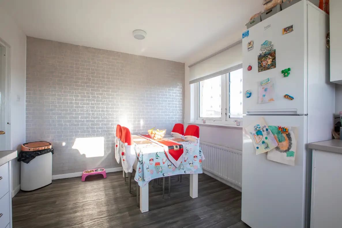 property photo 11 of 35