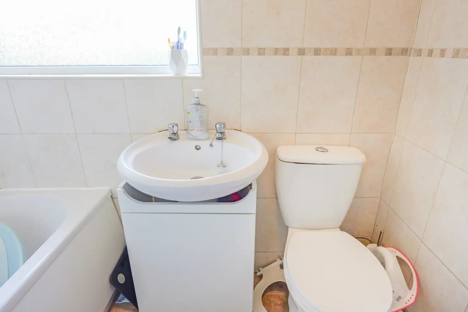 property photo 7 of 22