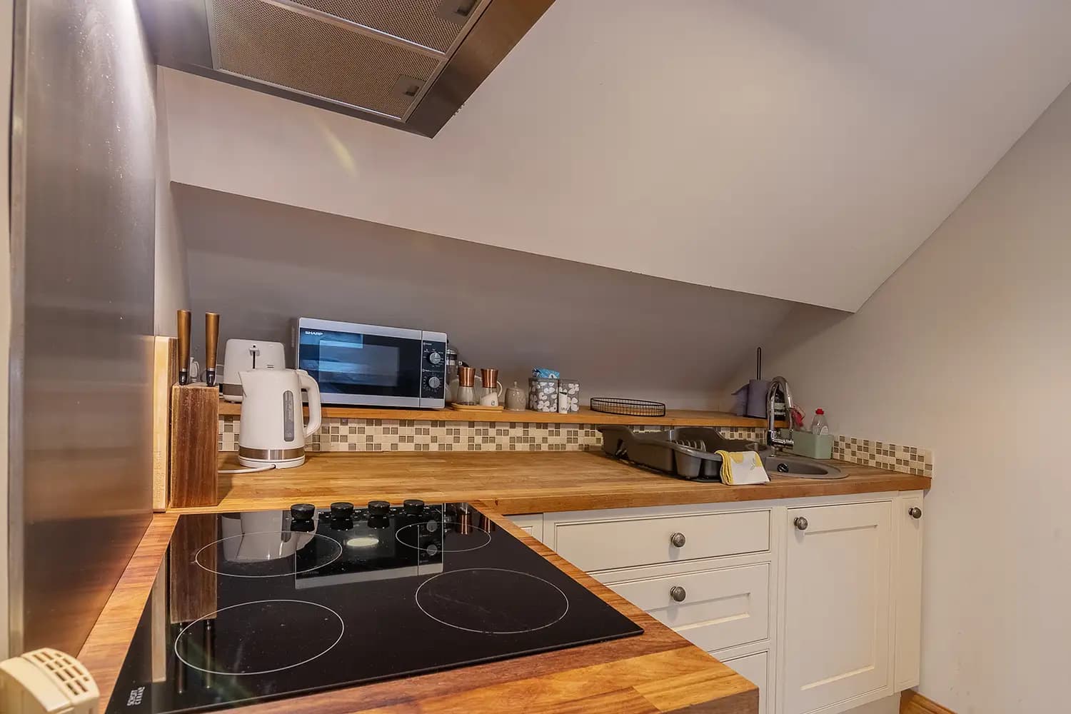 property photo 7 of 46