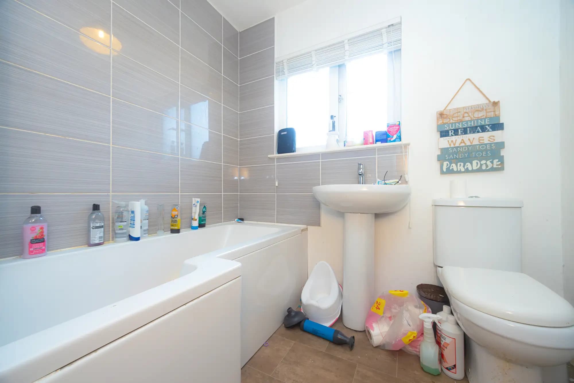 property photo 7 of 15